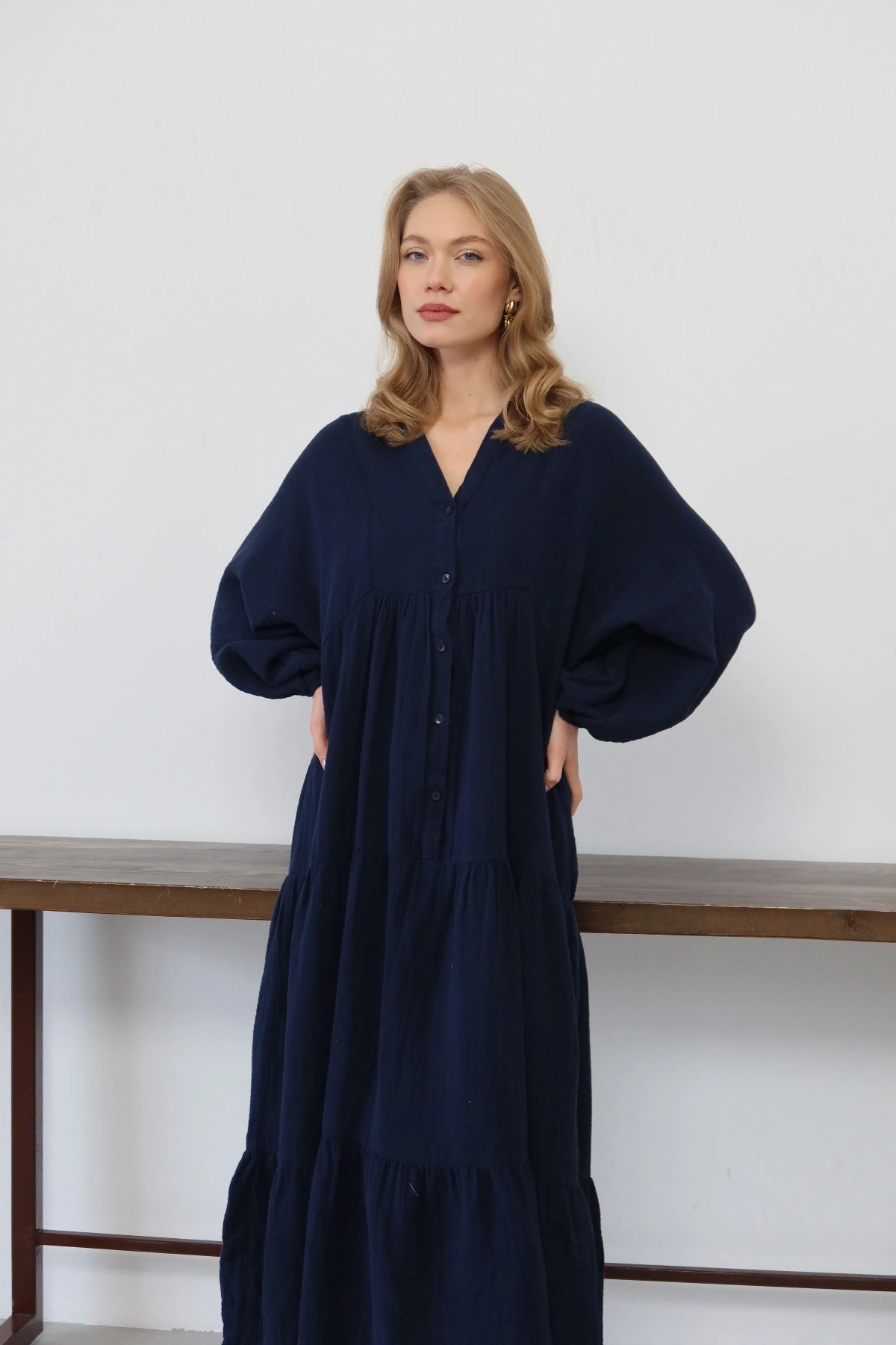 Kadın Lacivert Bohem Tarz Müslin Kumaş Rahat Kalıp Astarlı Uzun Şık Bayramlık Elbise