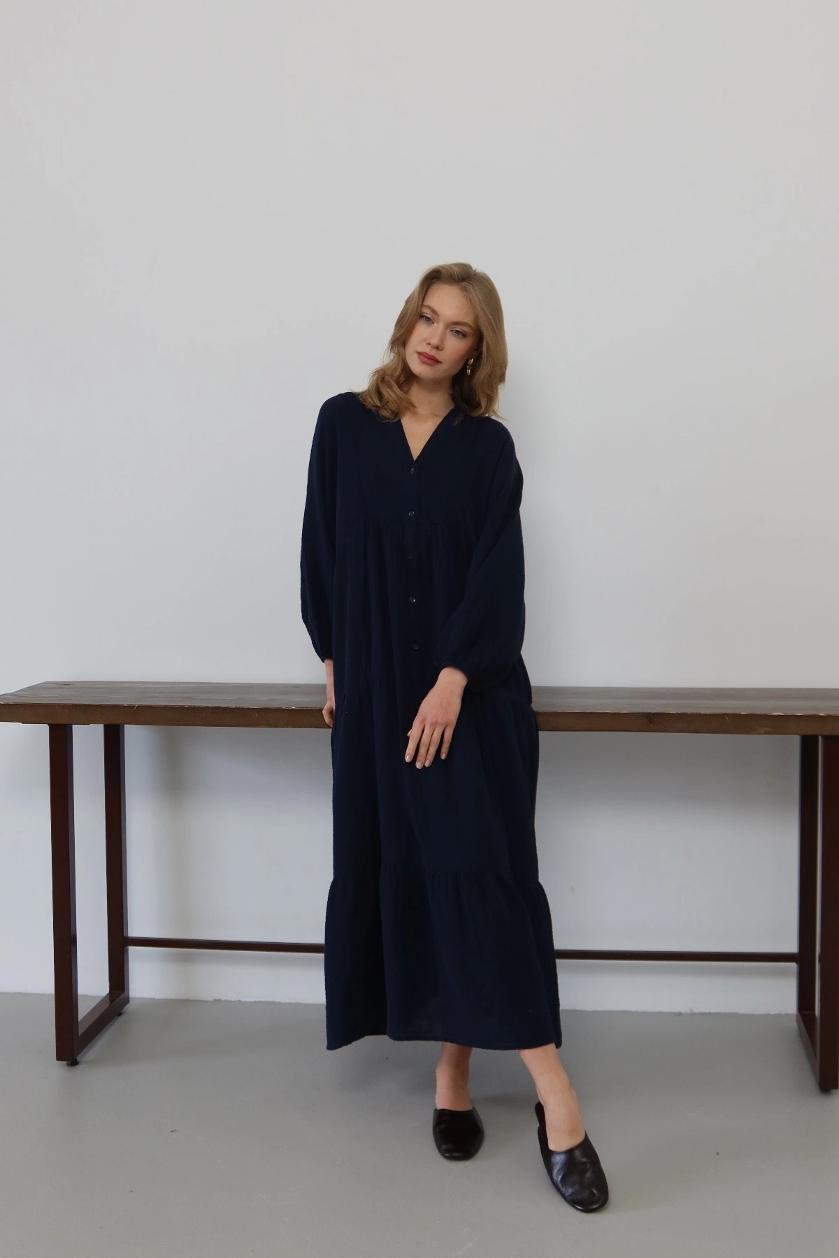 Kadın Lacivert Bohem Tarz Müslin Kumaş Rahat Kalıp Astarlı Uzun Şık Bayramlık Elbise