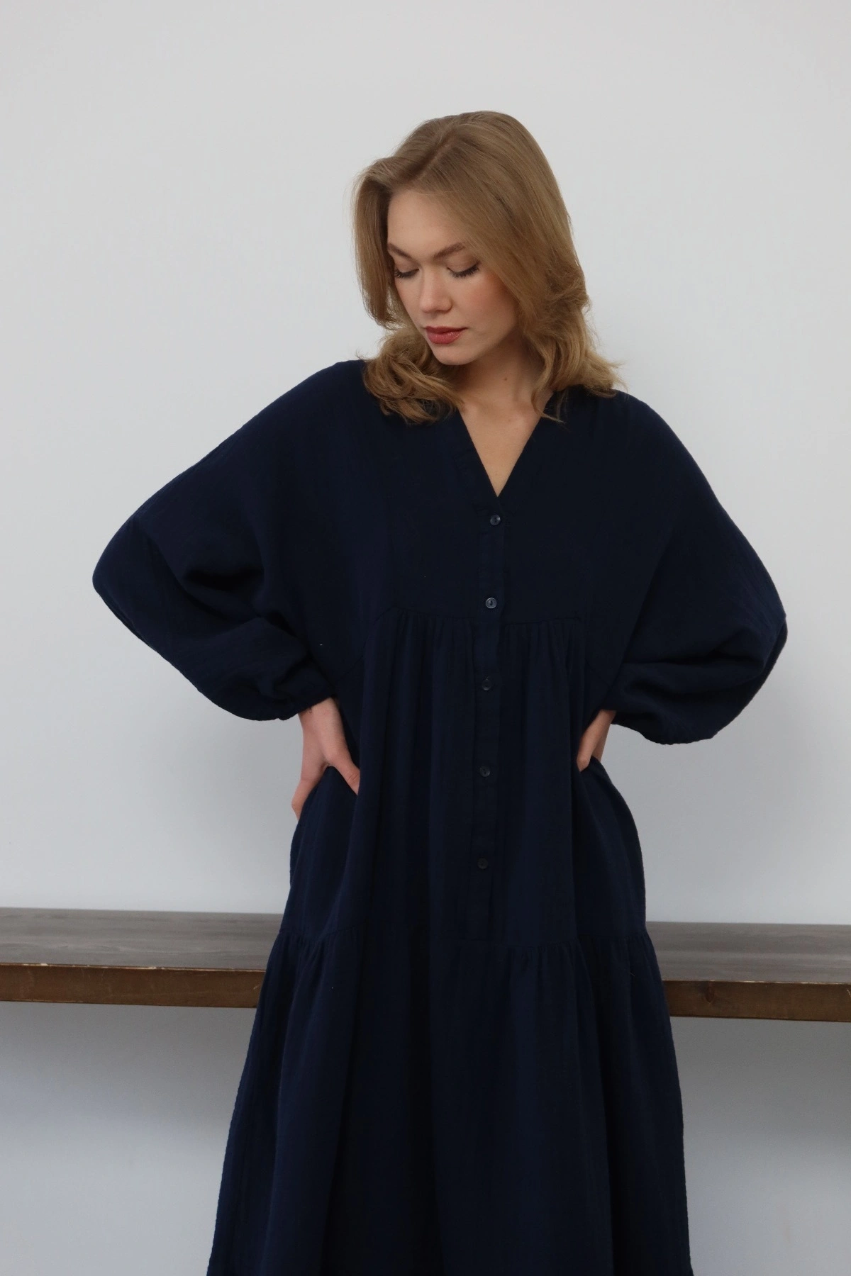 Kadın Lacivert Bohem Tarz Müslin Kumaş Rahat Kalıp Astarlı Uzun Şık Bayramlık Elbise