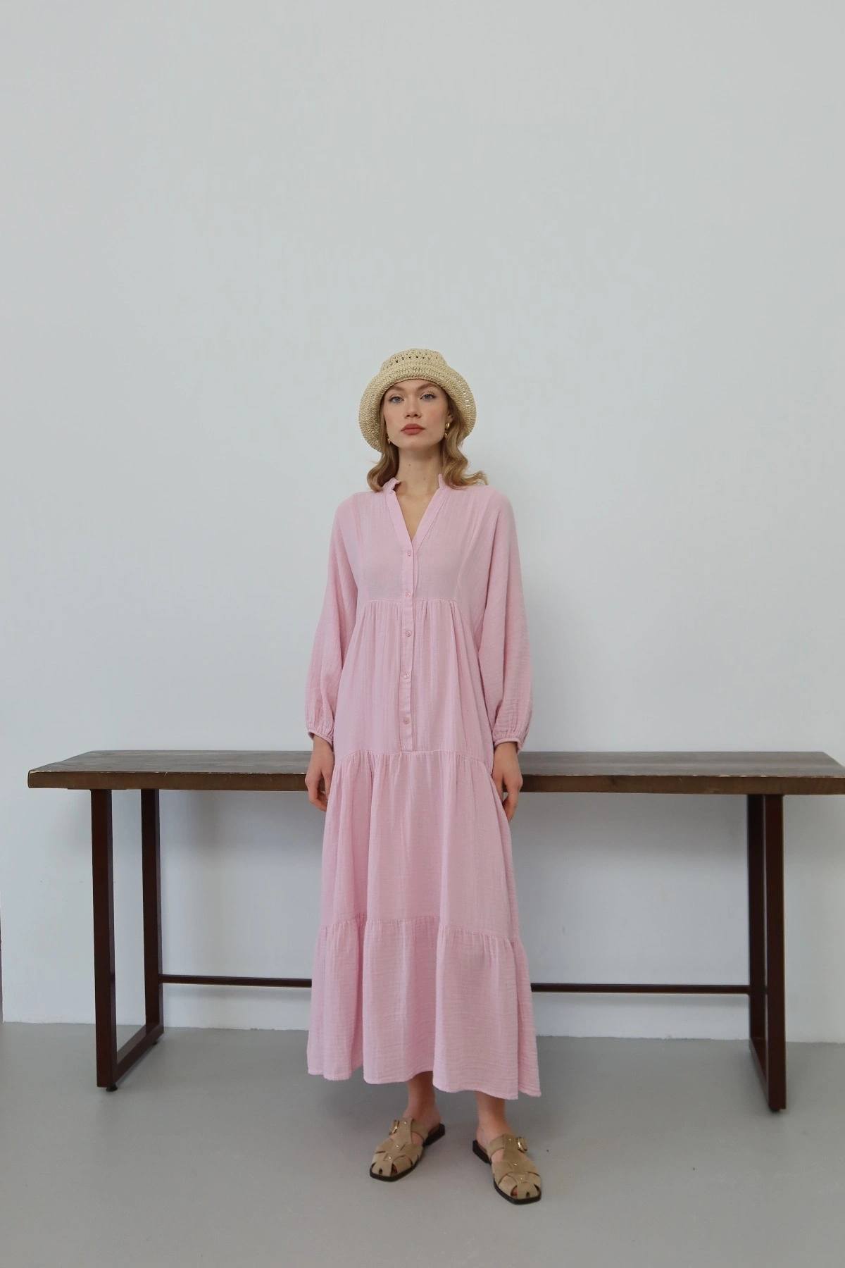 Kadın Şeker Pembe Bohem Tarz Müslin Kumaş Rahat Kalıp Astarlı Uzun Şık Bayramlık Elbise