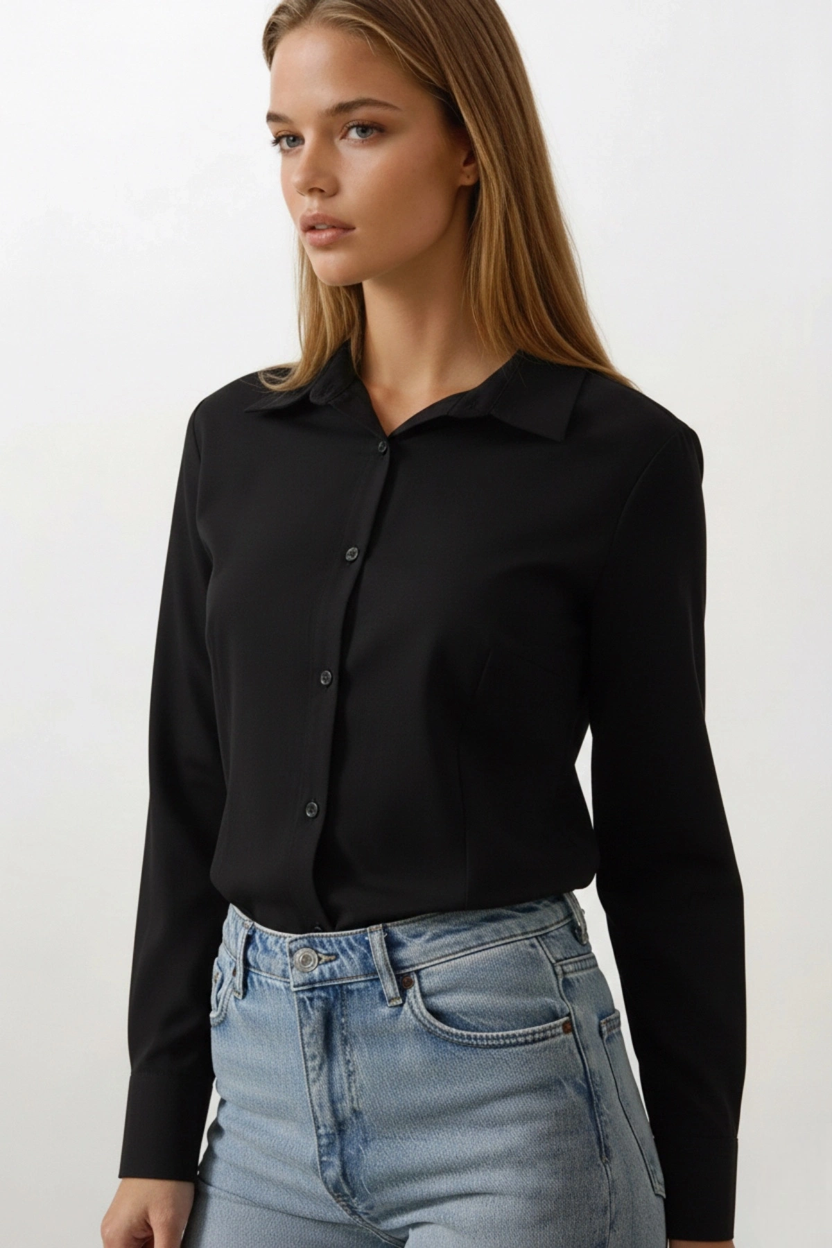 Kadın Siyah Slim Fit Pensli Dar Kesim Günlük Şık Gömlek