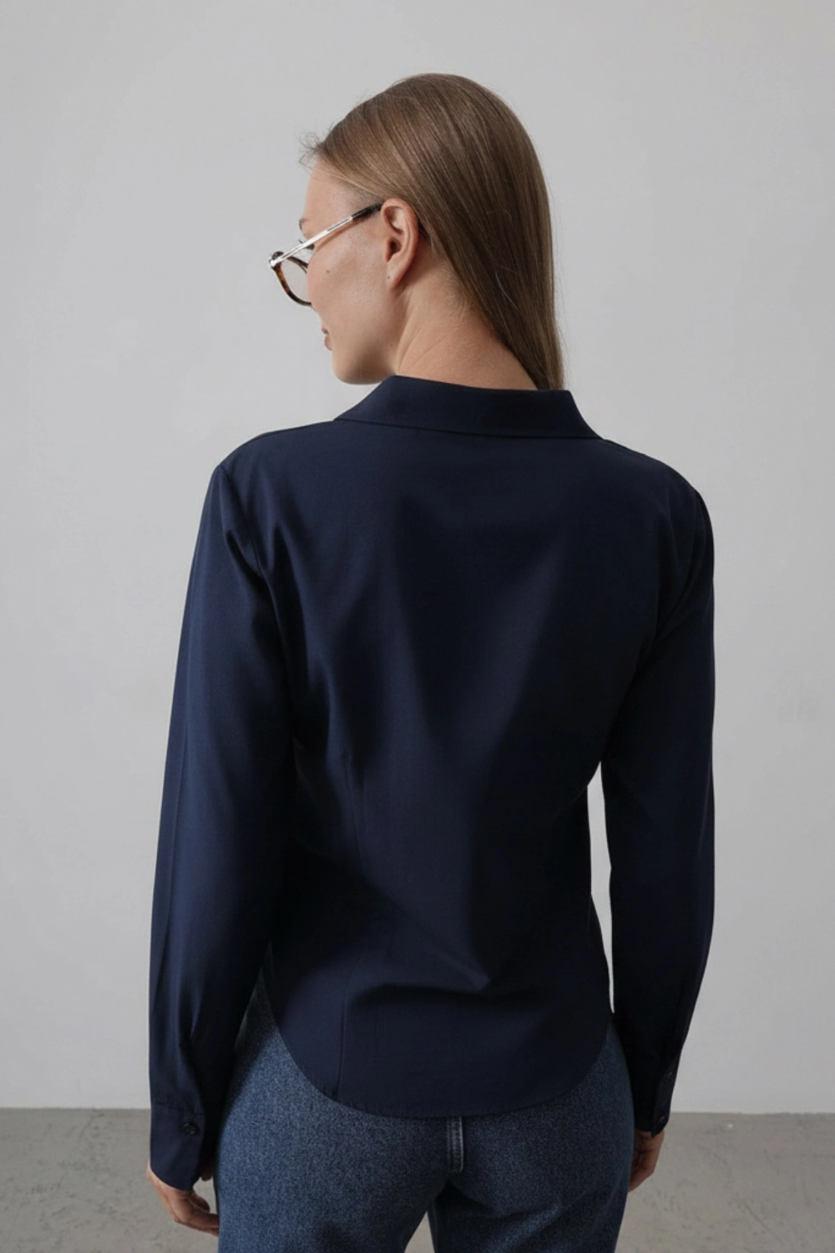 Kadın Lacivert Slim Fit Pensli Dar Kesim Günlük Şık Gömlek