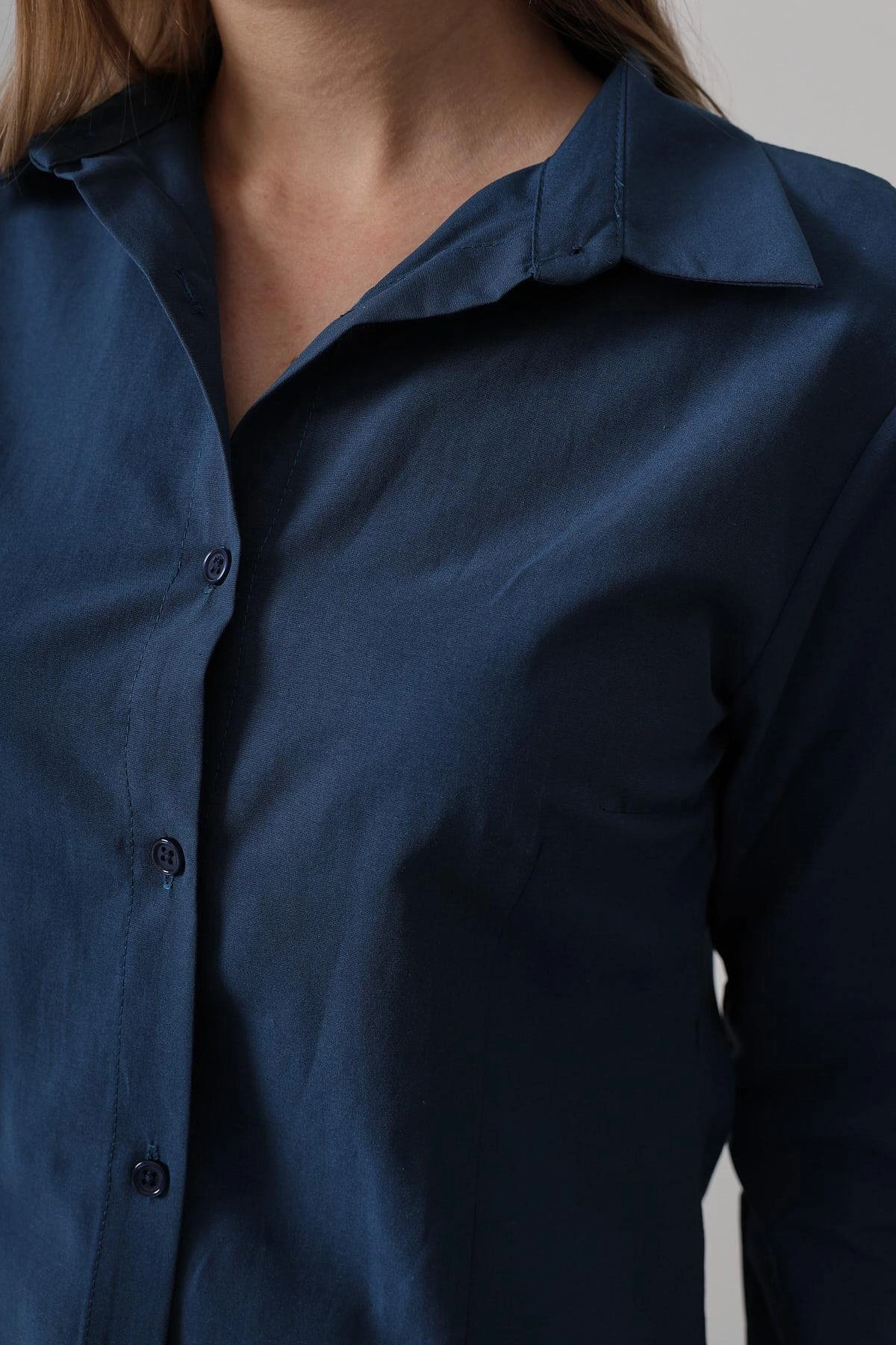 Kadın Lacivert Slim Fit Pensli Dar Kesim Günlük Şık Gömlek