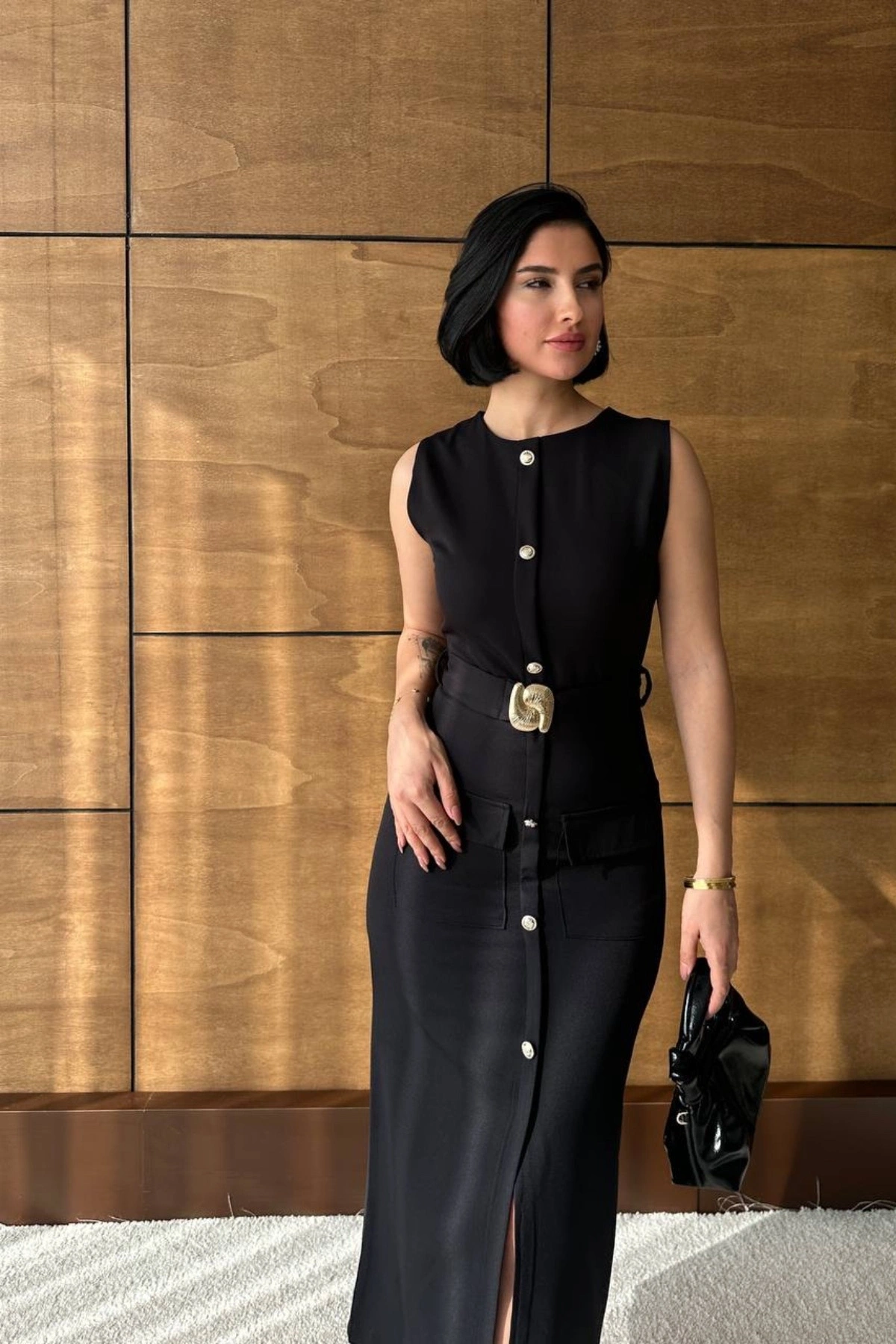 Kadın Siyah Şık Kemer Detaylı Kolsuz Slim Midi Boy elbise