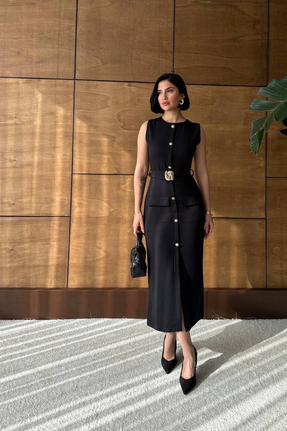 Kadın Siyah Şık Kemer Detaylı Kolsuz Slim Midi Boy elbise