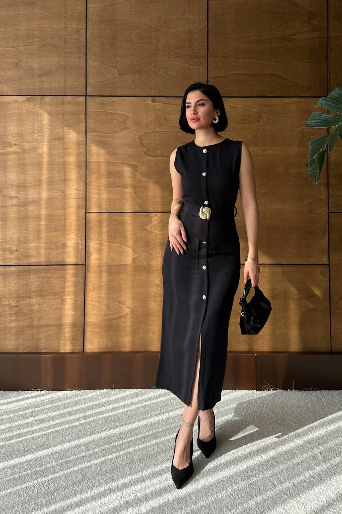 Kadın Siyah Şık Kemer Detaylı Kolsuz Slim Midi Boy elbise