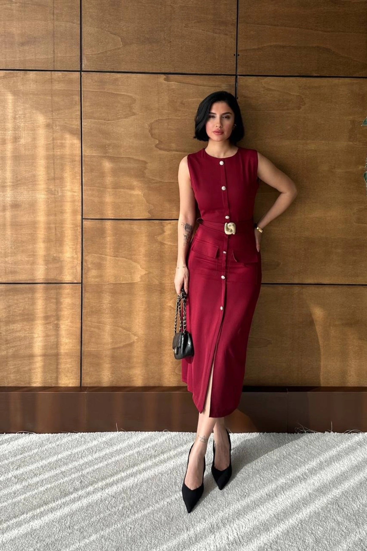 Kadın Bordo Şık Kemer Detaylı Kolsuz Slim Midi Boy elbise