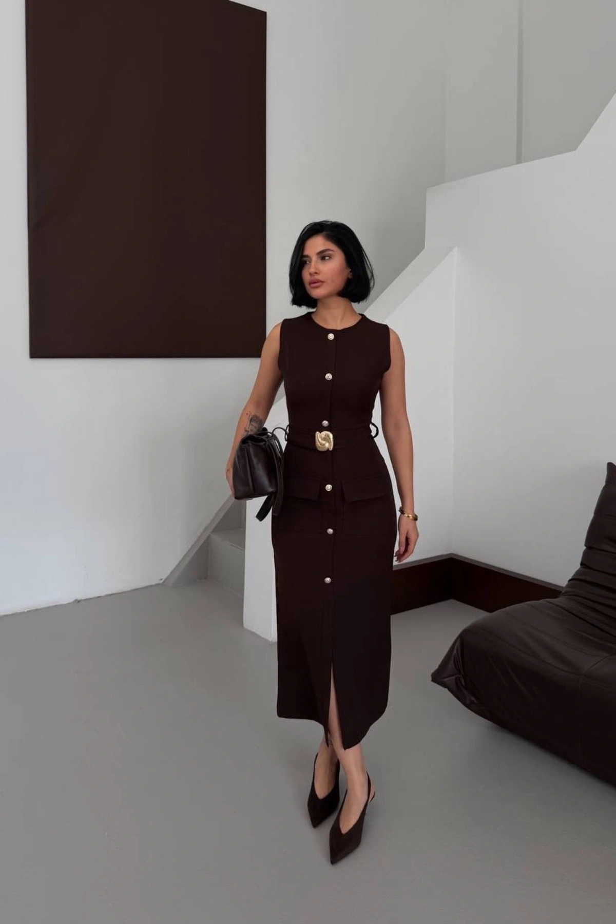 Kadın Kahverengi Şık Kemer Detaylı Kolsuz Slim Midi Boy elbise