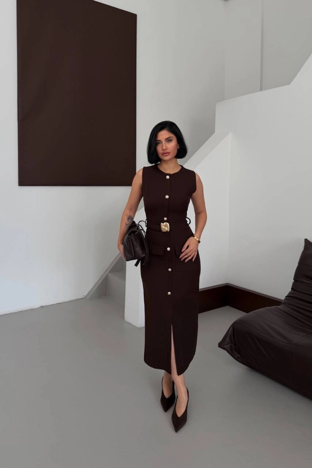 Kadın Kahverengi Şık Kemer Detaylı Kolsuz Slim Midi Boy elbise