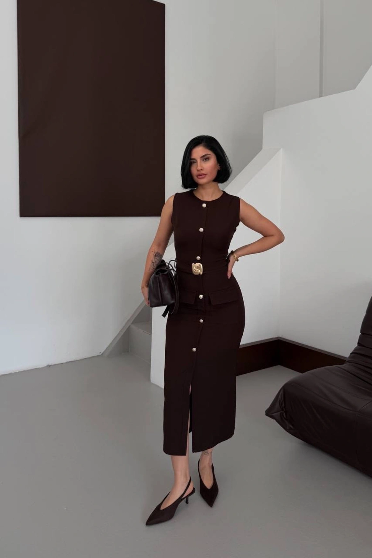 Kadın Kahverengi Şık Kemer Detaylı Kolsuz Slim Midi Boy elbise