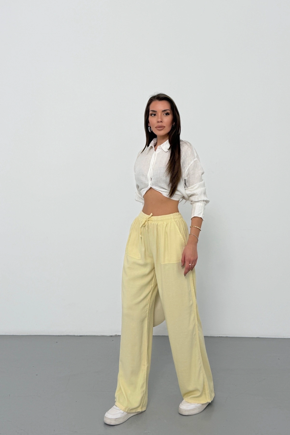 Kadın Yaz Sarısı Yüksek Bel Beli Lastikli Bağcıklı Bol Paça Geniş Kesim Şık Cepli Premium Palazzo Pantolon