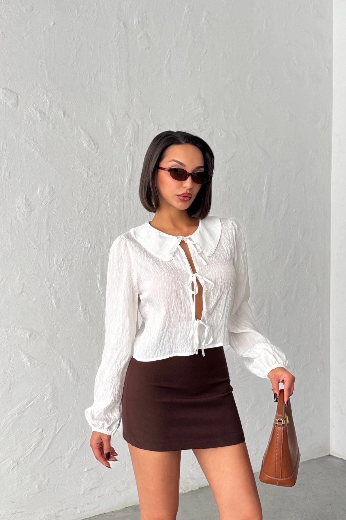 Kadın Beyaz Bağlamalı Önü Açık Büyük Yaka Balon Kol Mevsimlik Yazlık Gömlek Bluz