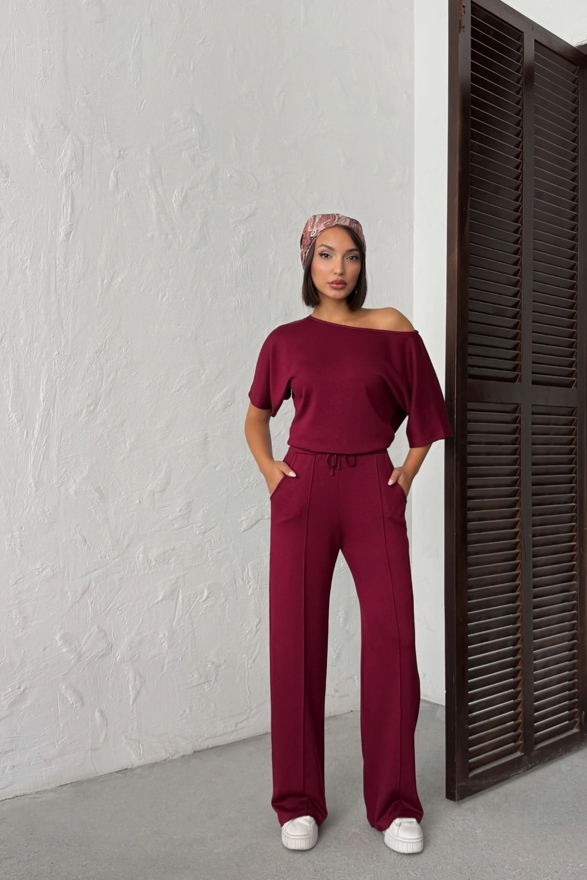 Kadın Bordo Yumuşacık Yarasa Kol Bluzlu Beli Bağcıklı Geniş Paça İkili Takım
