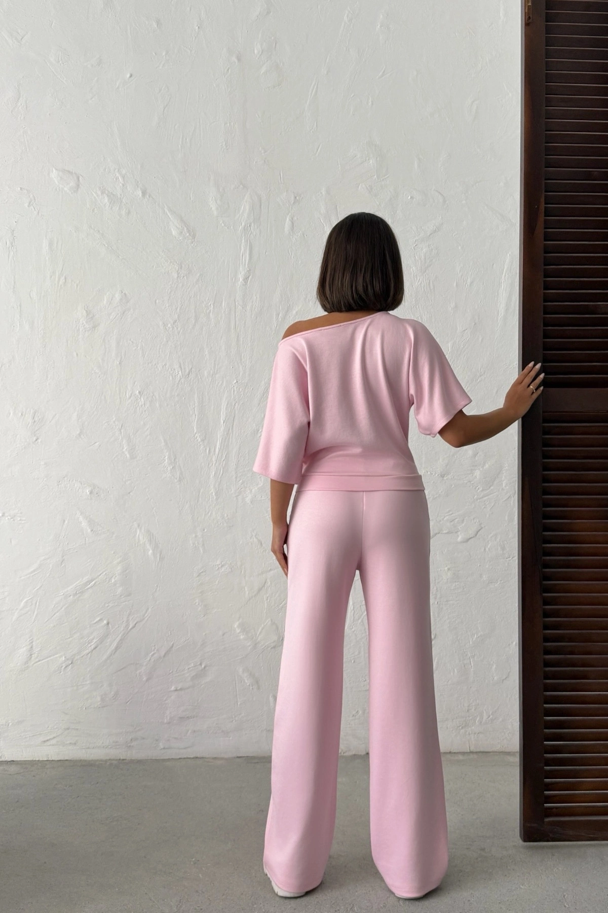 Kadın Şeker Pembe Yumuşacık Yarasa Kol Bluzlu Beli Bağcıklı Geniş Paça İkili Takım