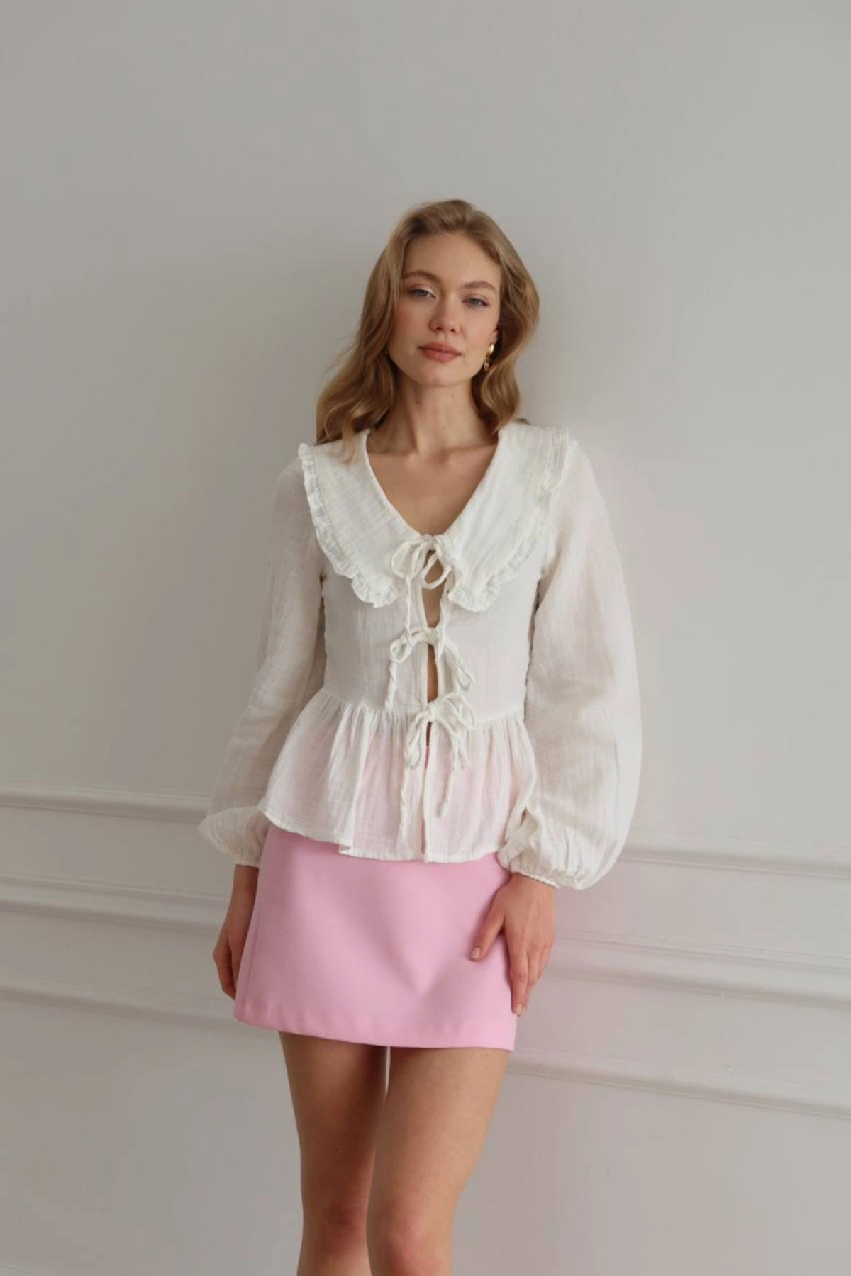 Kadın Ekru Bohem Tarz Önden Bağlamalı Bebe Yaka Uzun Kol Müslin Bluz