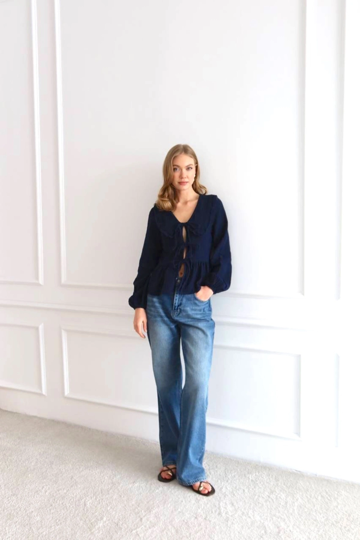 Kadın Lacivert Bohem Tarz Önden Bağlamalı Bebe Yaka Uzun Kol Müslin Bluz