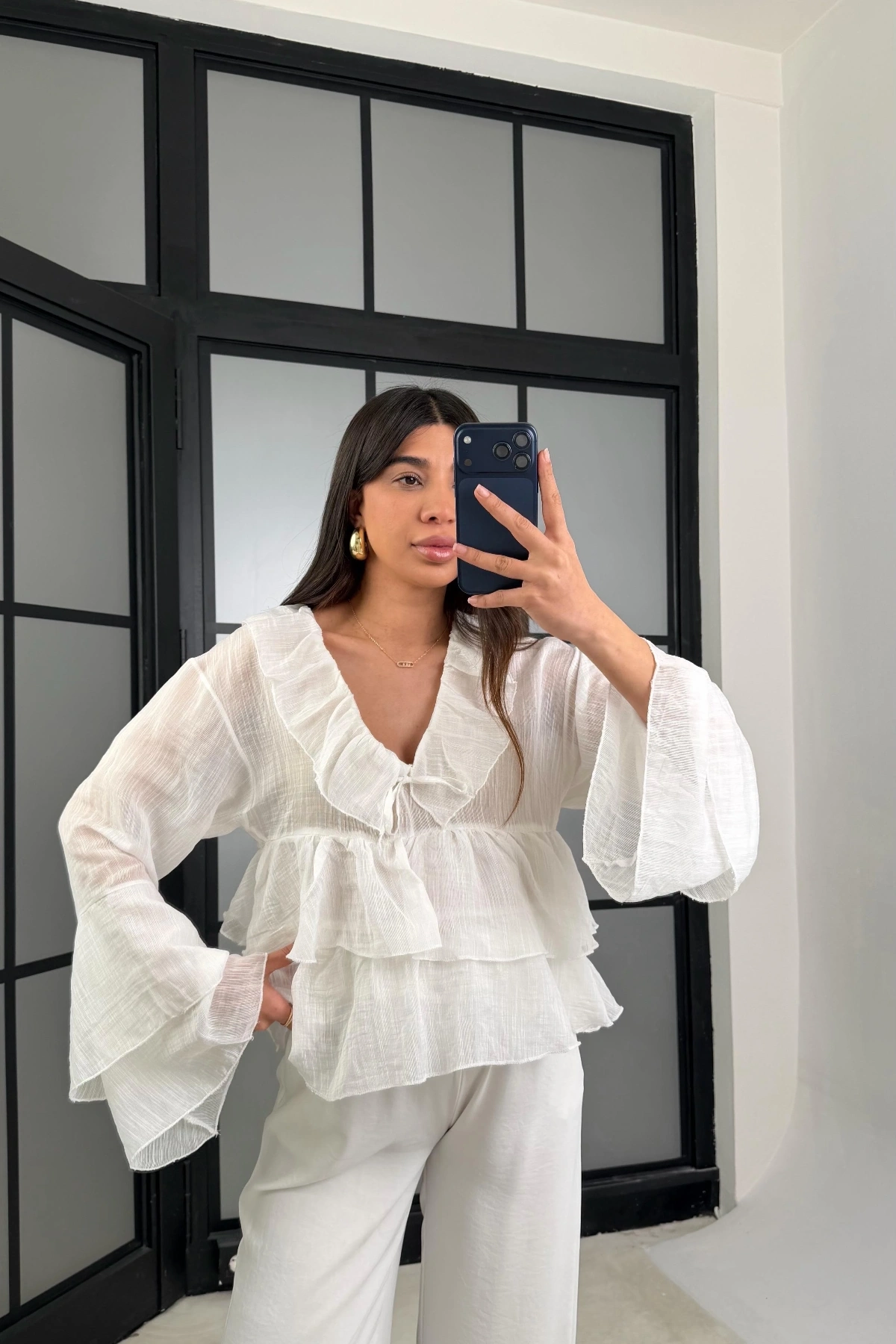 Kadın Beyaz Fırfır Detaylı Transparan Bluz