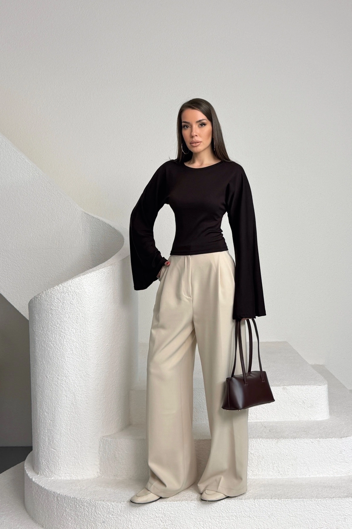 Kadın Siyah Bisiklet Yaka Uzun İspanyol Kol Yumuşacık Body Bluz