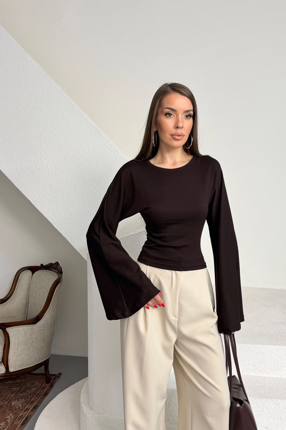 Kadın Siyah Bisiklet Yaka Uzun İspanyol Kol Yumuşacık Body Bluz