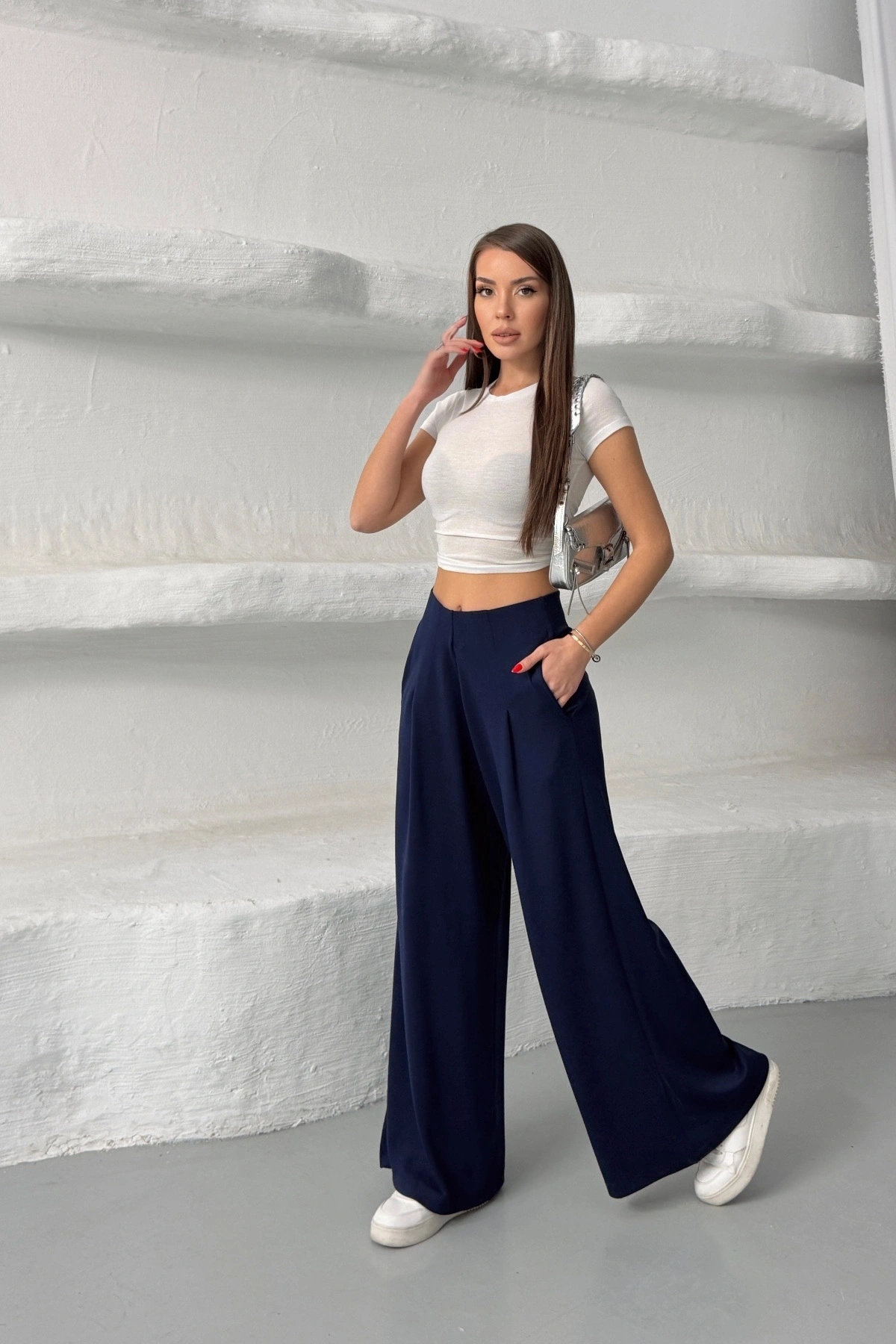 Kadın Lacivert Yüksek Bel Hareket Özgürlüğü Sunan Beli Lastikli Geniş Paça Pantolon