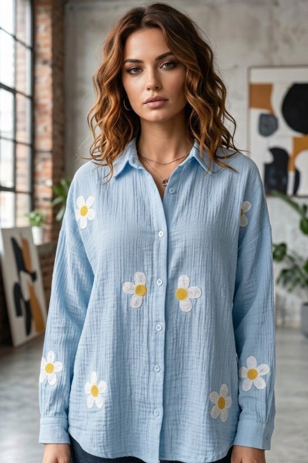 Kadın Bebe Mavisi Papatya Desenli Müslin Kumaş Uzun Kollu Oversize Gömlek