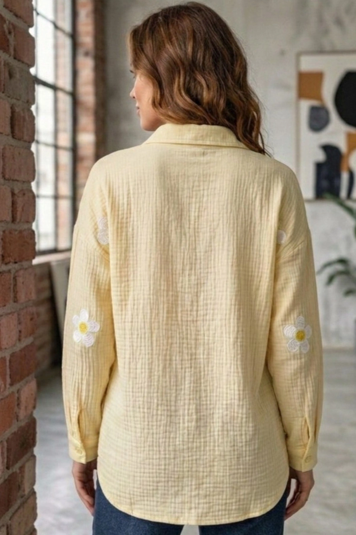 Kadın Yaz Sarısı Papatya Desenli Müslin Kumaş uzun Kollu Oversize Gömlek