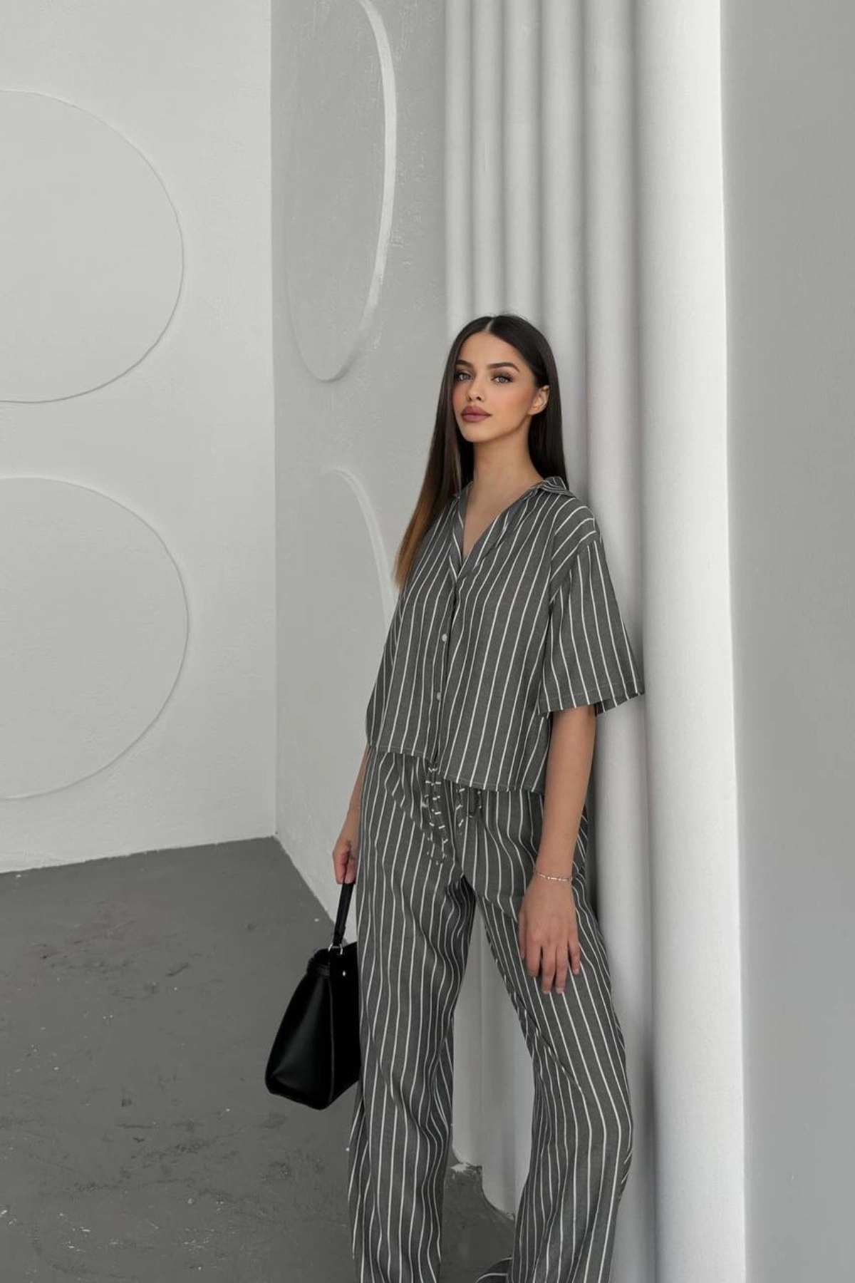 Kadın Çizgili Gipeli Gömlek Geniş Paça Pantolon İkili Takım