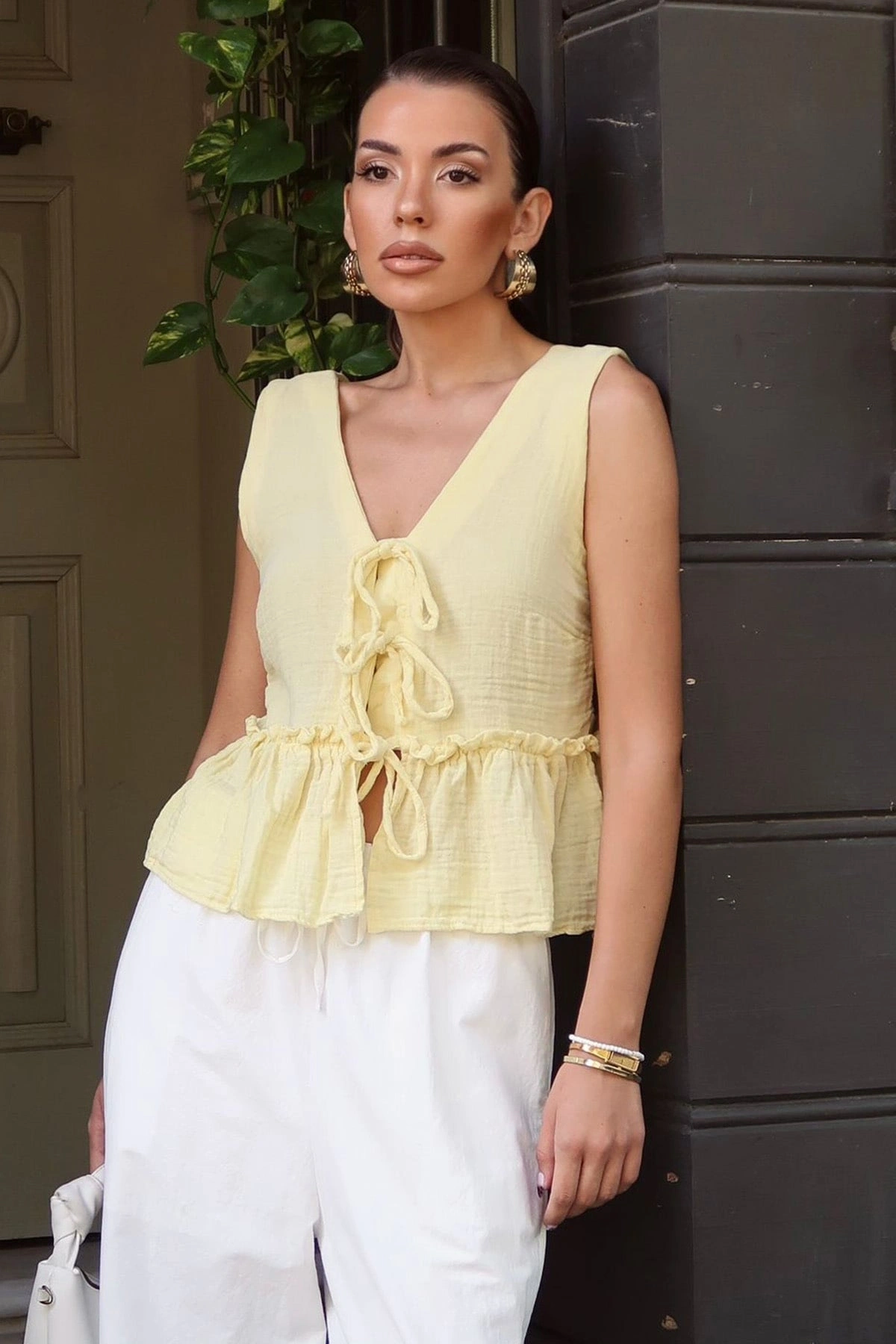 Kadın Limon Sarısı Önü Bağcıklı Müslin Bluz