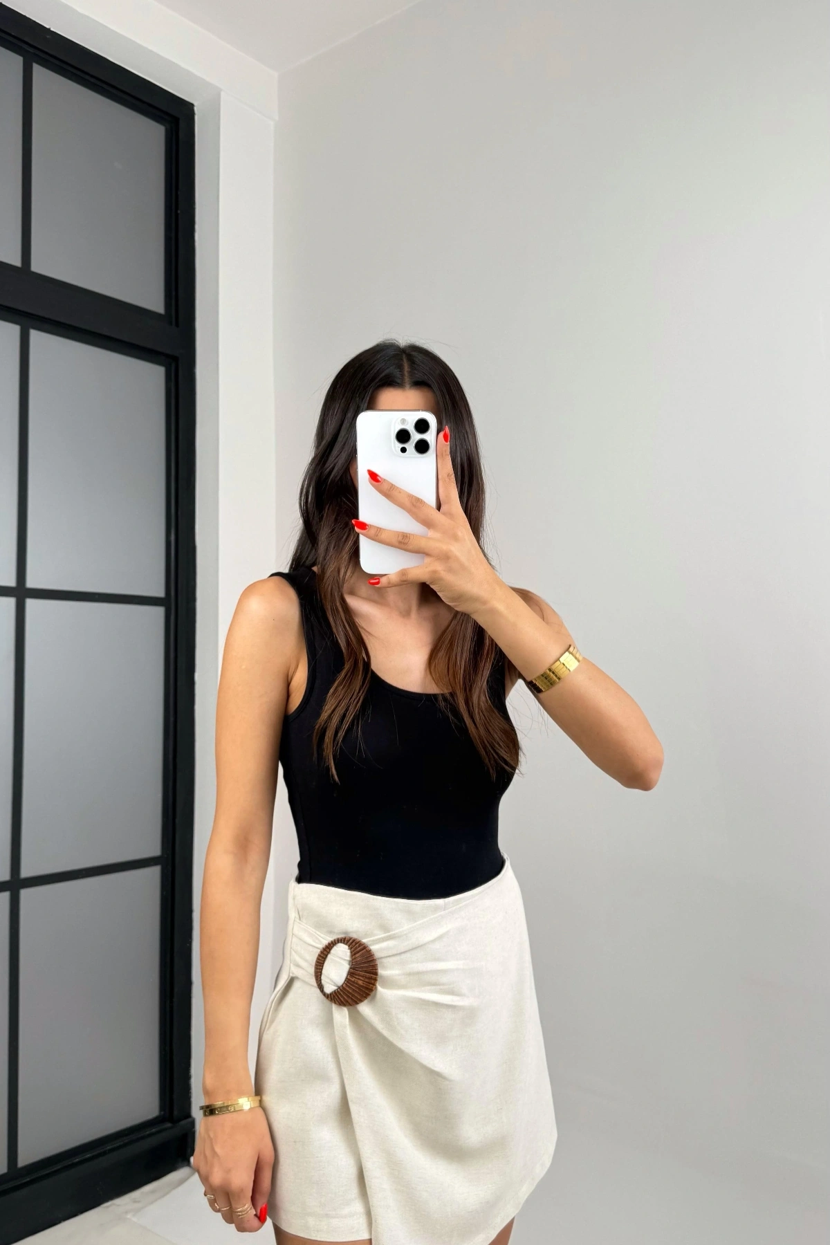 Kadın Şık Toka Detaylı Keten Şort Etek