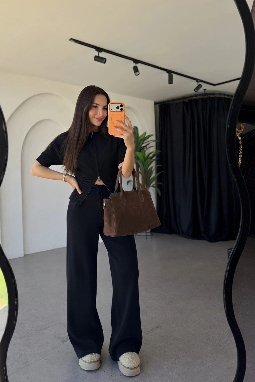 Kadın Siyah Yarım Fermuarlı Crop Üst Geniş Paça Pantolon İkili Takım