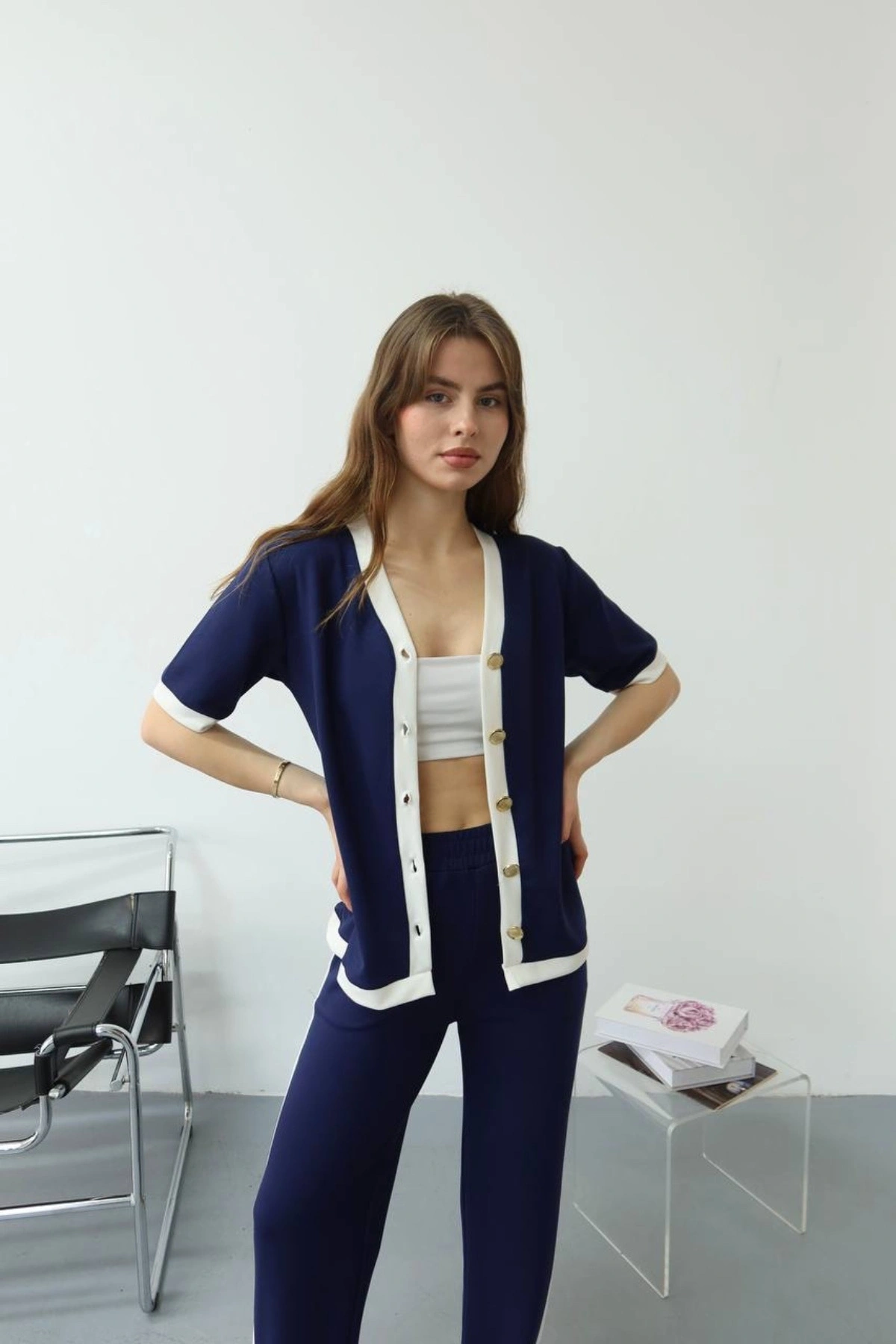 Kadın Lacivert Şerit Detaylı Rahat Kesim Geniş Paça Pantolon Hırka İkili Takım