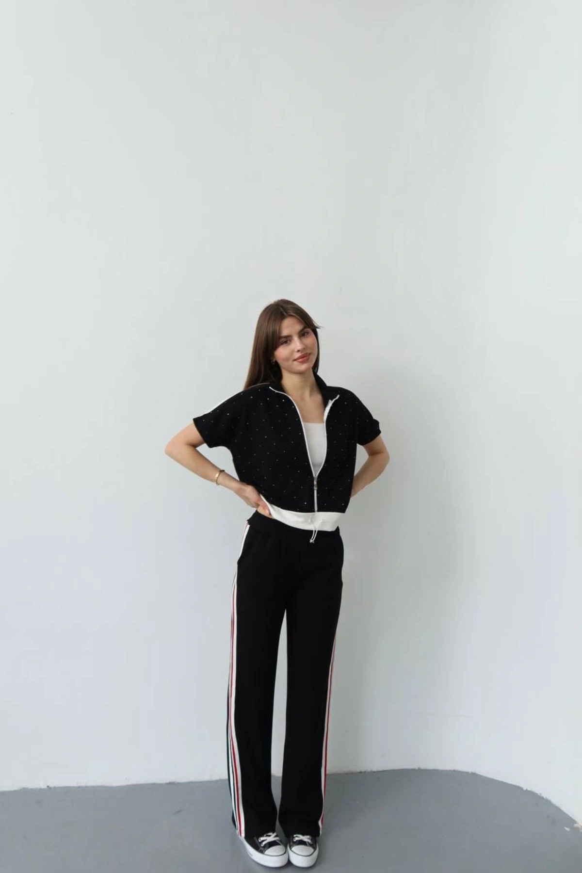 Kadın Siyah Şık Taş ve Şerit Detaylı Pantolon Fermuarlı Bluz Alt Üst İkili Yumuşacık Takım