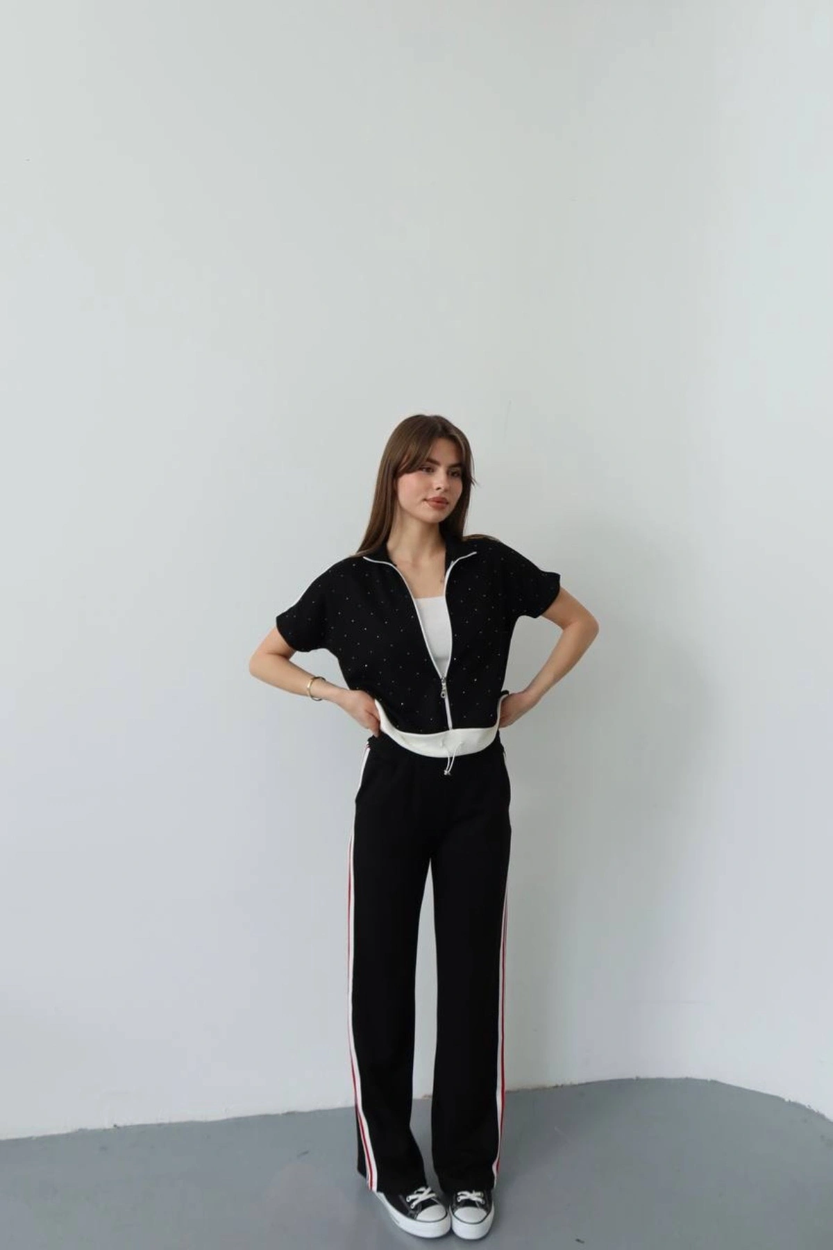 Kadın Siyah Şık Taş ve Şerit Detaylı Pantolon Fermuarlı Bluz Alt Üst İkili Yumuşacık Takım