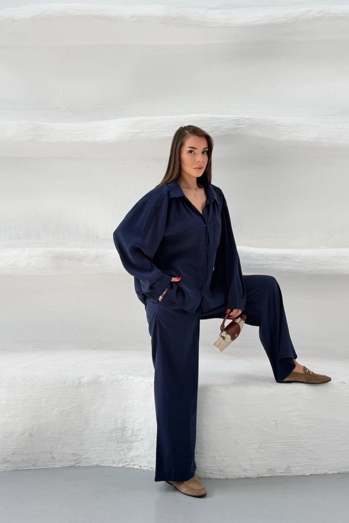 Kadın Siyah Oversize Şık Tensel Kumaş Gömlek Geniş Paça Pantolon Takım Rahat Kesim İkili Premium Takım