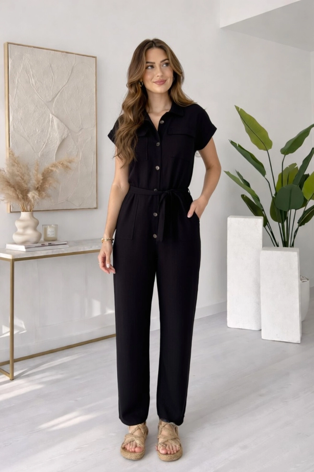 Kadın Siyah Kuşak Detaylı Kısa Kol Yazlık Keten Tulum