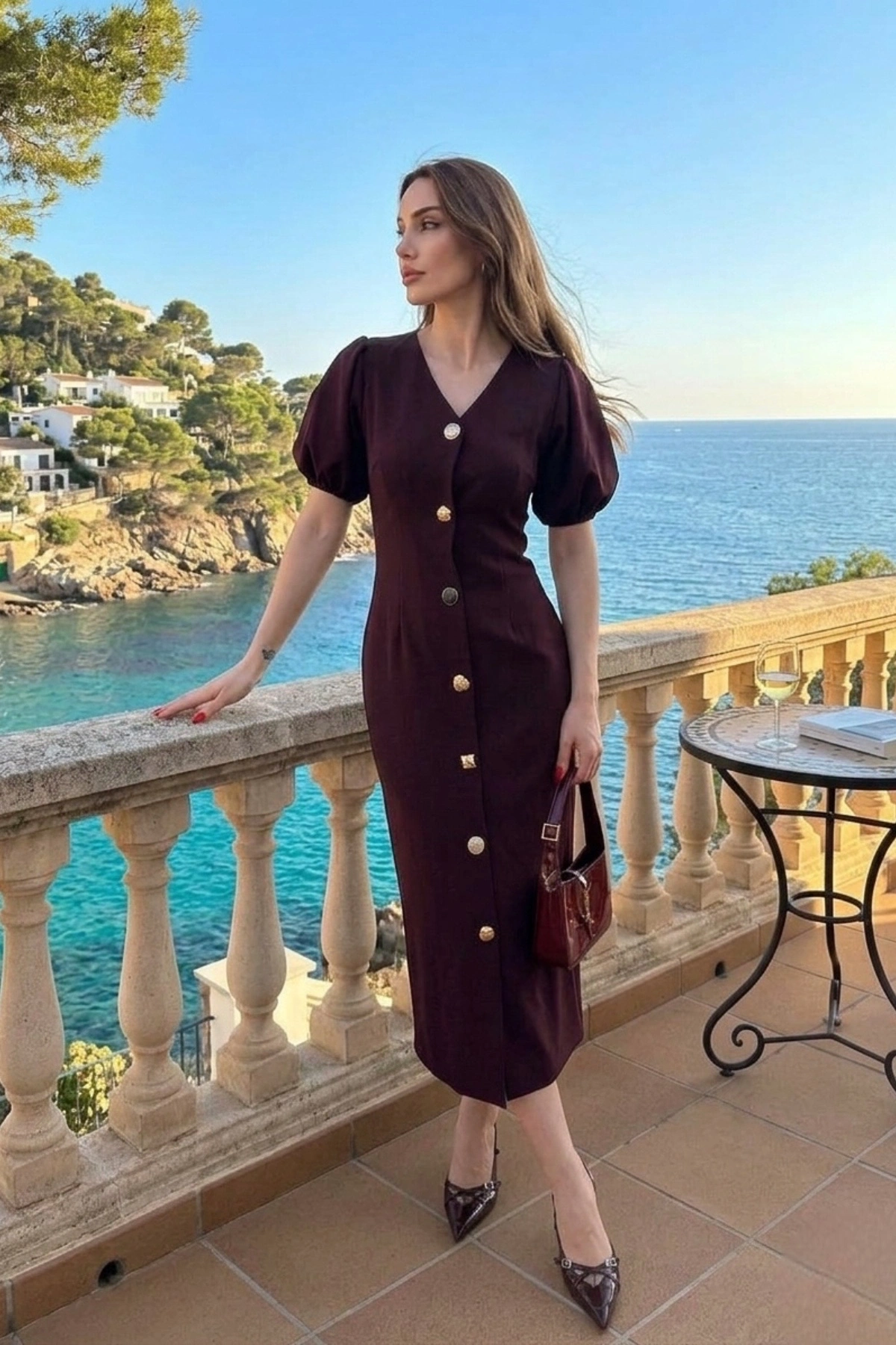 Kadın Kahverengi Şık Düğme Detaylı Kısa Kol Beli Slim Midi Elbise