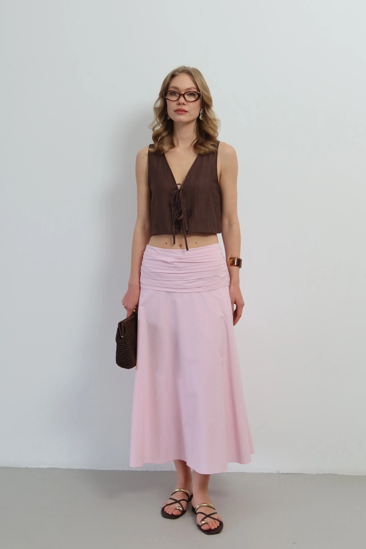 Kadın Pembe Büzgü Detaylı Yüksek Bel Midi Boy Yazlık Etek