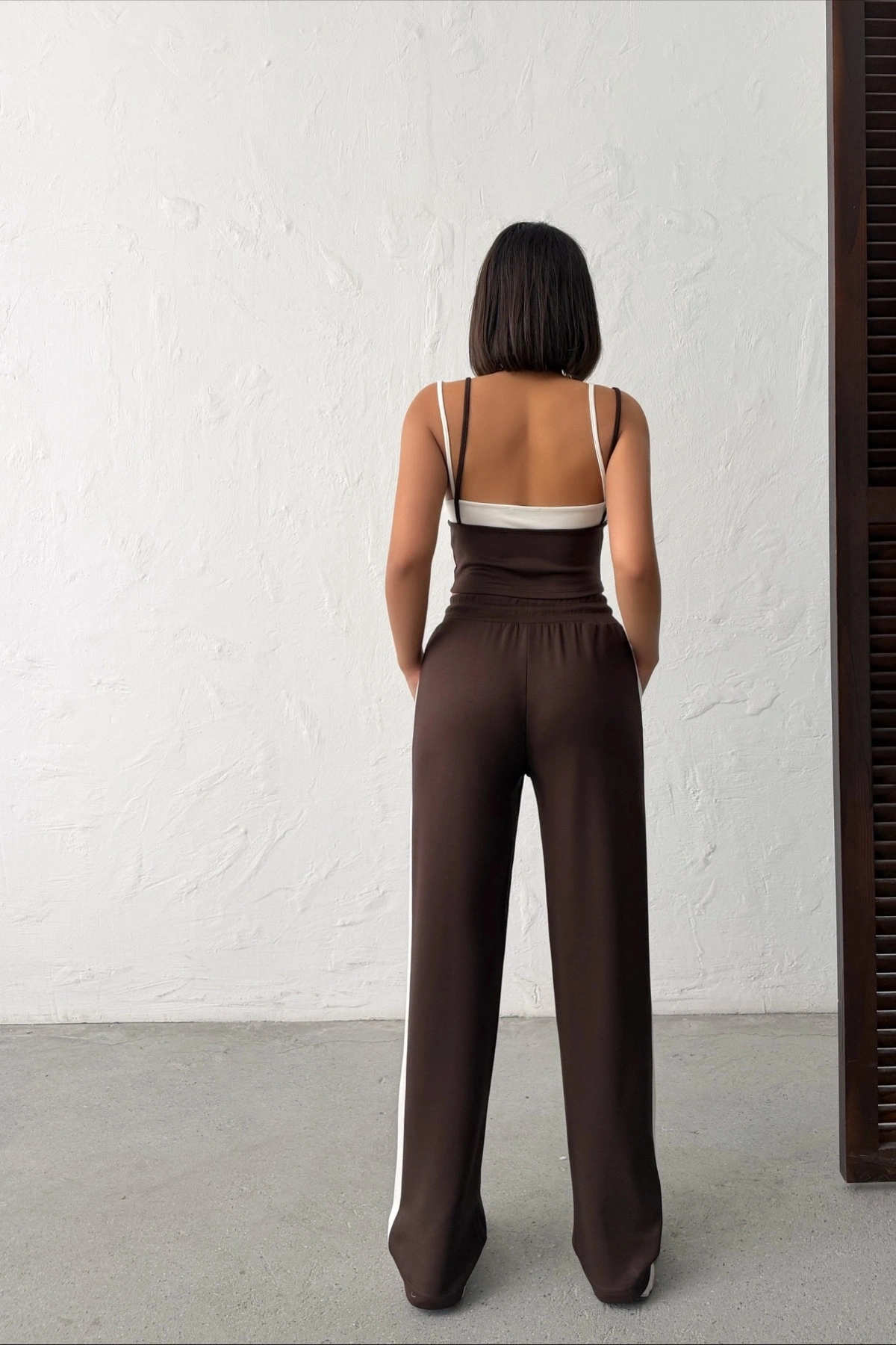 Kadın Kahverengi Crop Atletli Yüksek Bel Beli Lastikli Geniş Paça Pantolon Alt Üst Yazlık Eşofman Takım