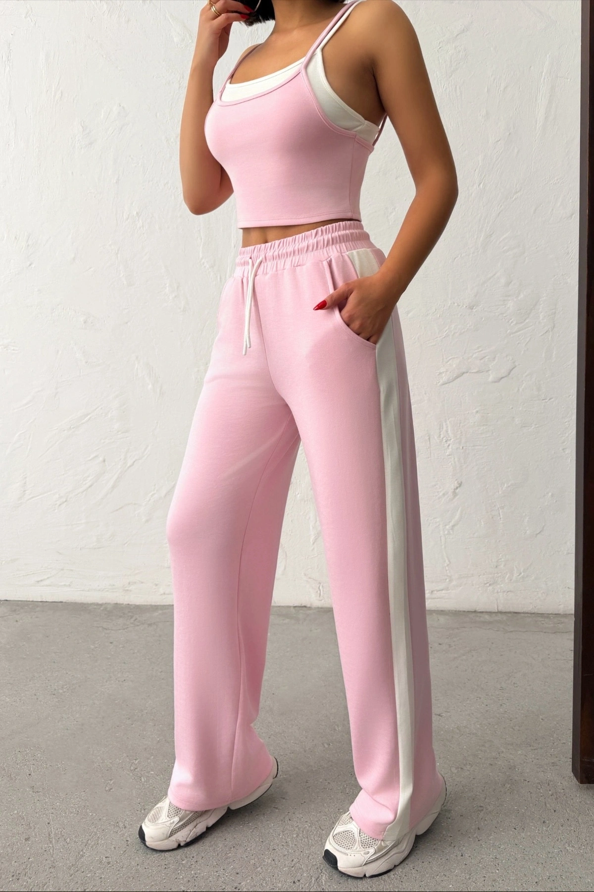 Kadın Pembe Crop Atletli Yüksek Bel Beli Lastikli Geniş Paça Pantolon Alt Üst Yazlık Eşofman Takım