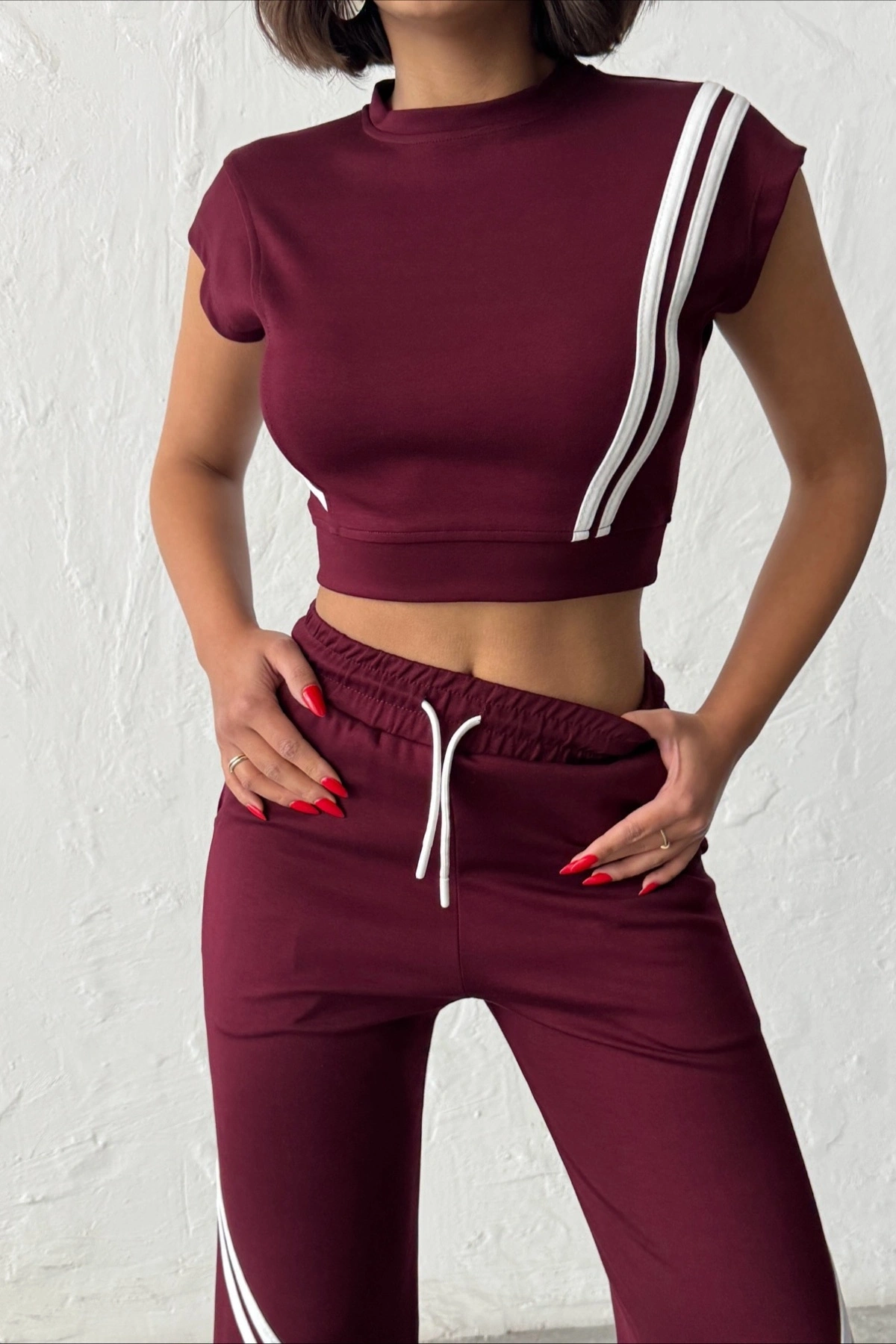 Kadın Kahverengi Şerit Detaylı Crop Bluz Yüksek Bel Bol Paça Pantolon Alt Üst İkili Takım