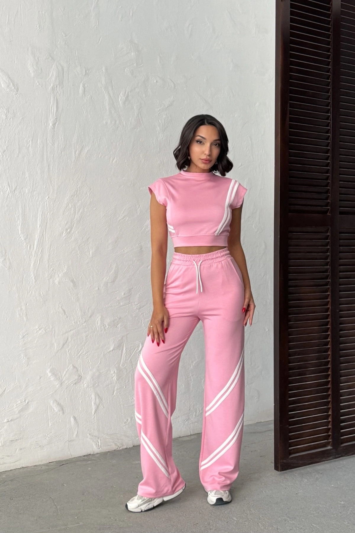 Kadın Pembe Şerit Detaylı Crop Bluz Yüksek Bel Bol Paça Pantolon Alt Üst İkili Takım