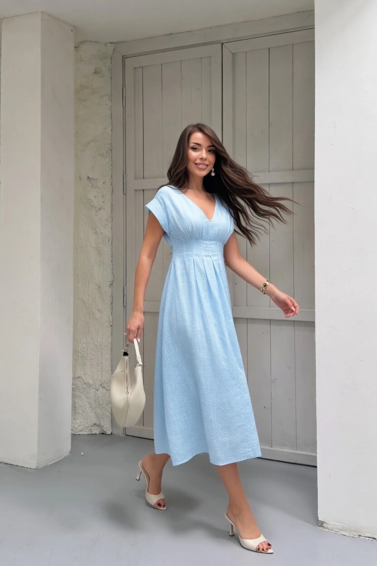 Kadın Mavi V Yaka Belden Oturtmalı Beli Dar Kesim Astarlı Midi Boy Yazlık Elbise