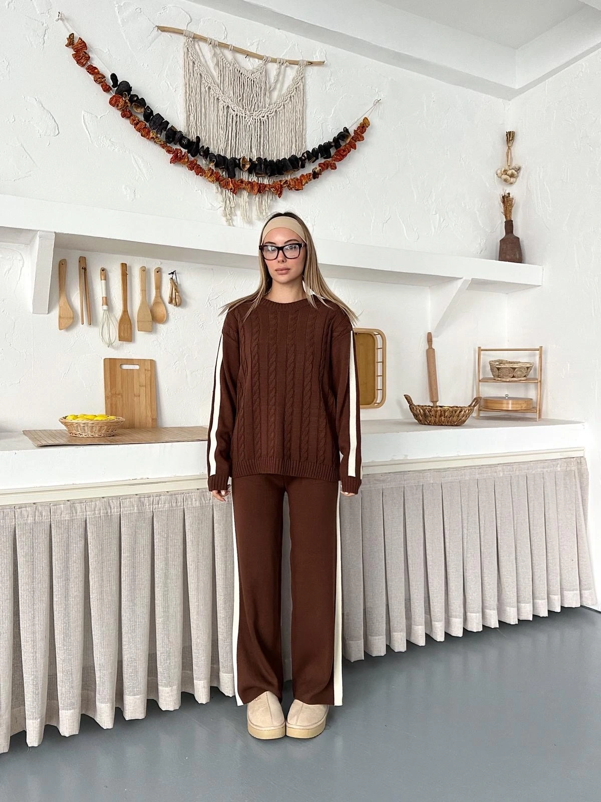 Kadın Acı Kahverengi Şerit Detaylı Kazak Pantolon Alt Üst İkili Triko Takım