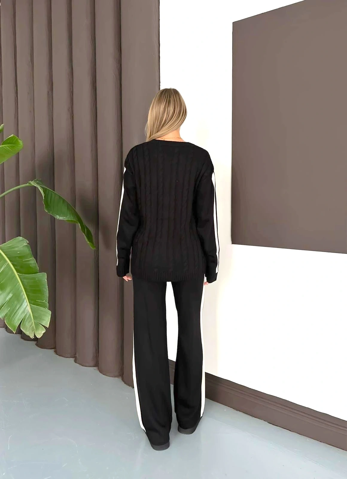 Kadın Siyah Şerit Detaylı Kazak Pantolon Alt Üst İkili Triko Takım