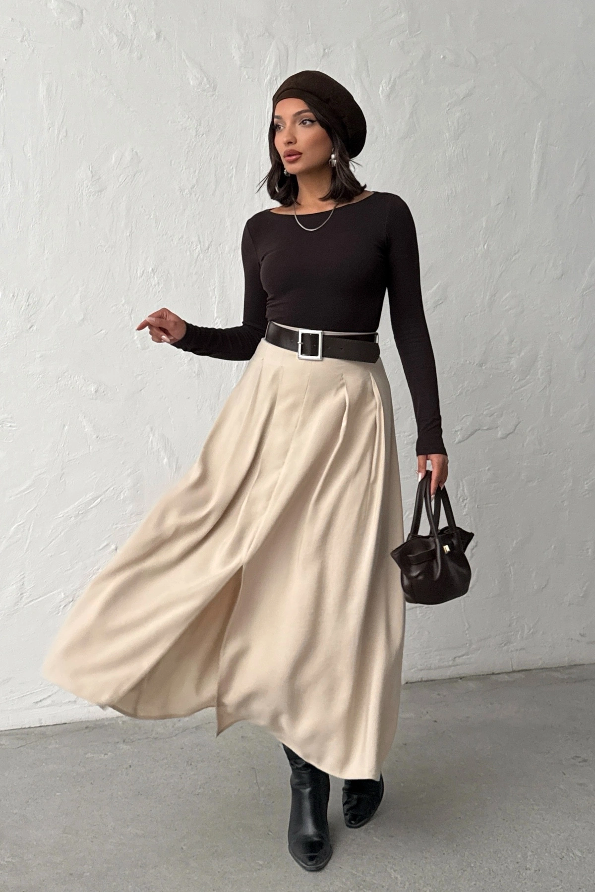 Kadın Bej Kemerli Tensel Kumaş Önden Yırtmaç Detaylı Premium Kalite Etek