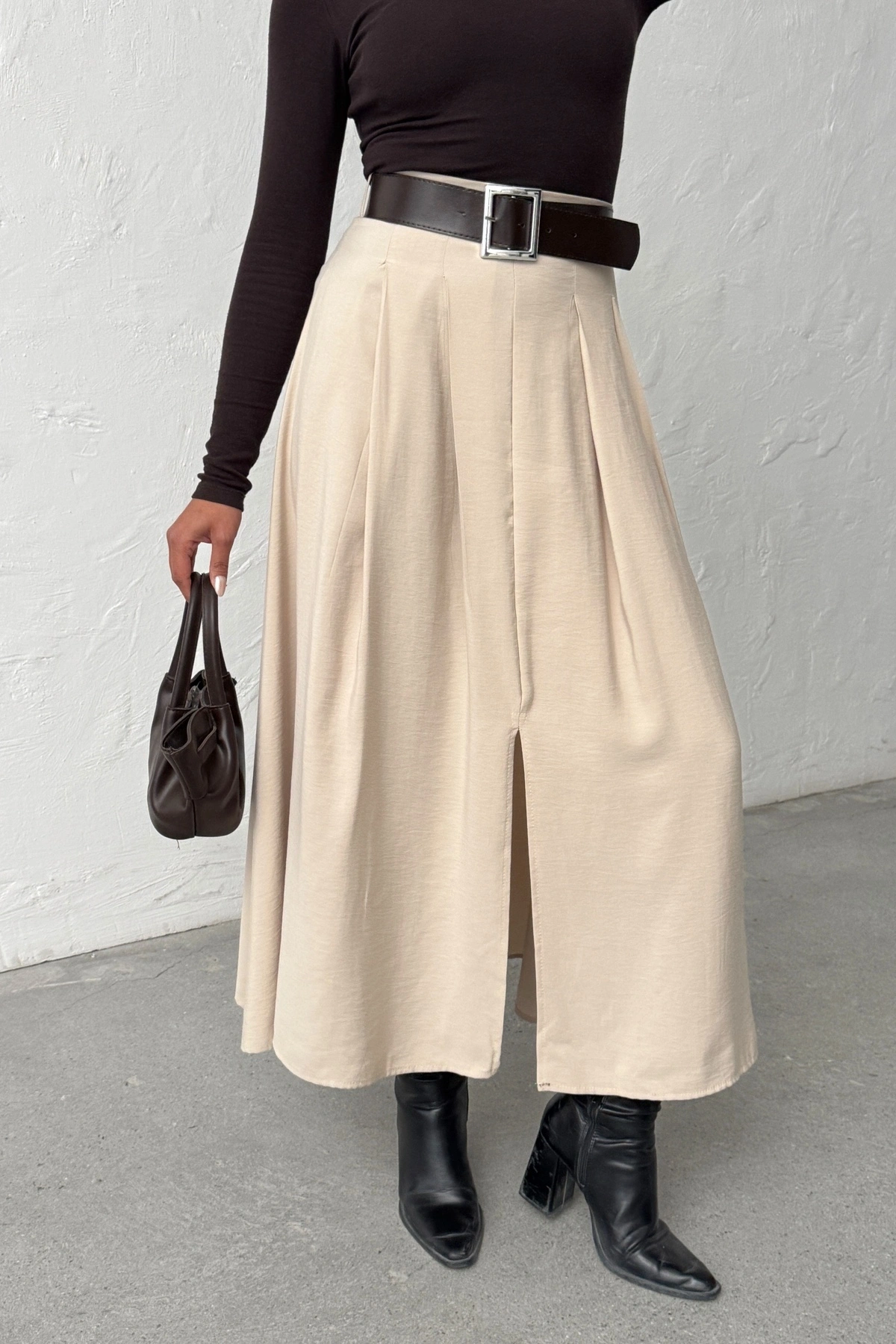 Kadın Bej Kemerli Tensel Kumaş Önden Yırtmaç Detaylı Premium Kalite Etek