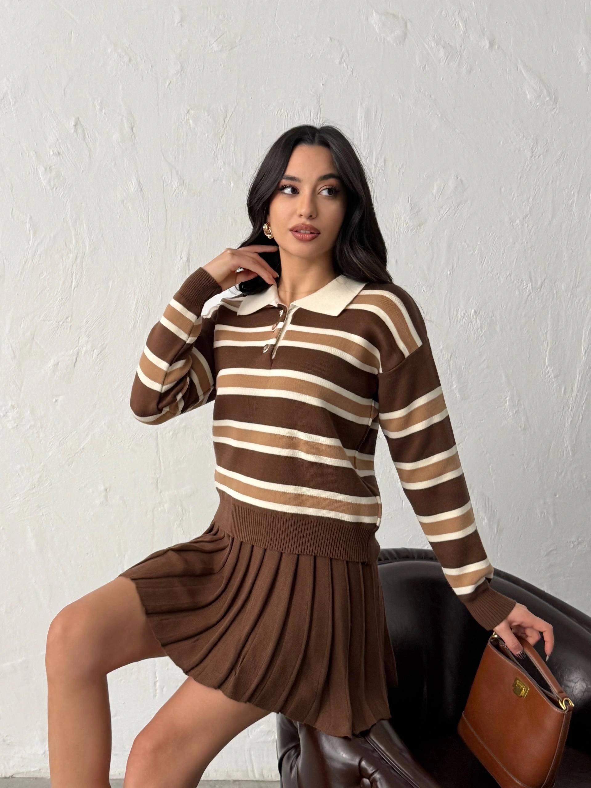 Kadın Kahverengi Çizgili Polo Yaka Kazak Etek İkili Triko Takım