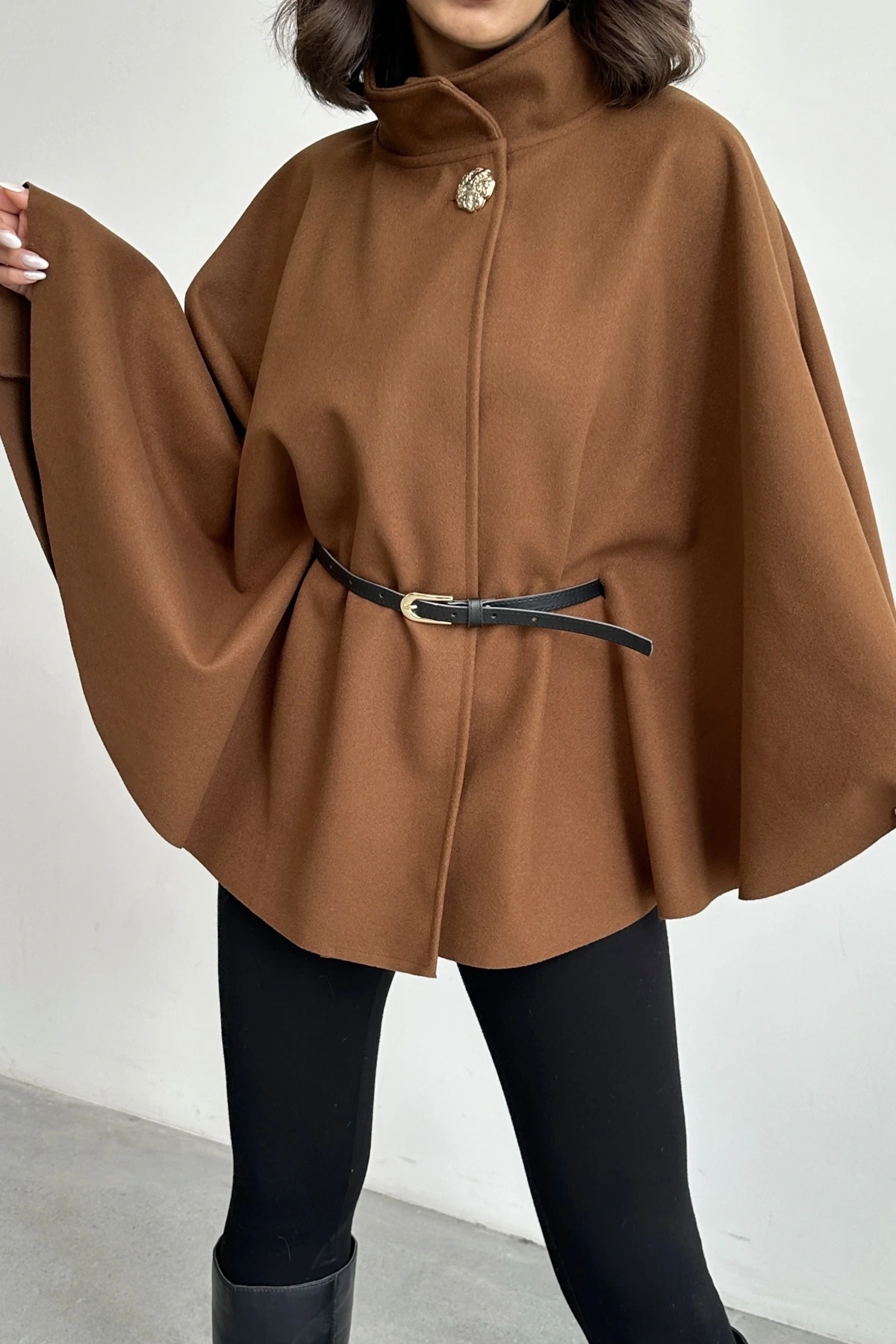 Kadın Taba Gold Düğme ve Kemer Detaylı Kaşe Panço Ceket