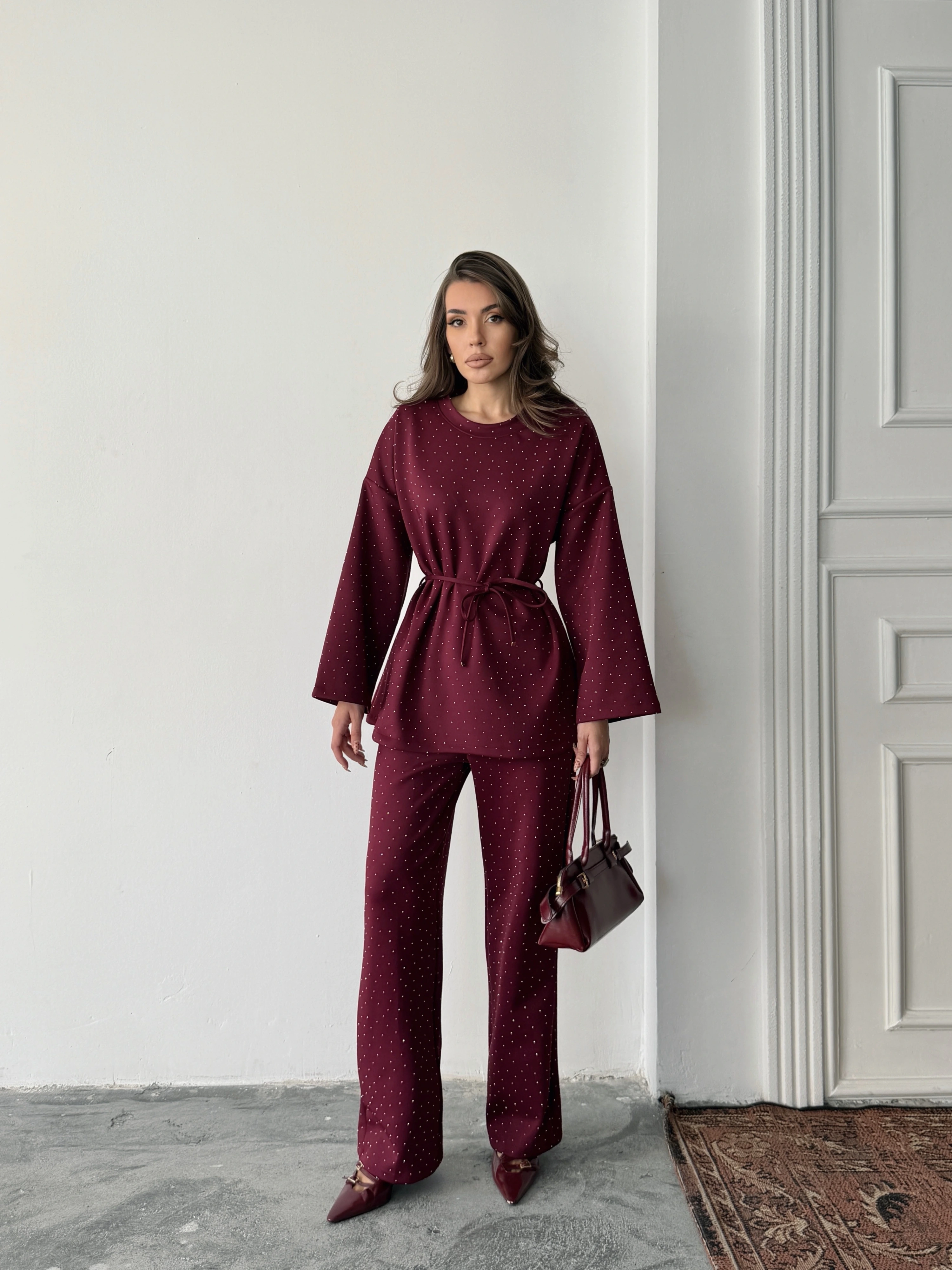 Kadın Bordo Taş İşlemeli Bel Bağlama Detaylı Bluz Pantolon Alt Üst İkili Takım