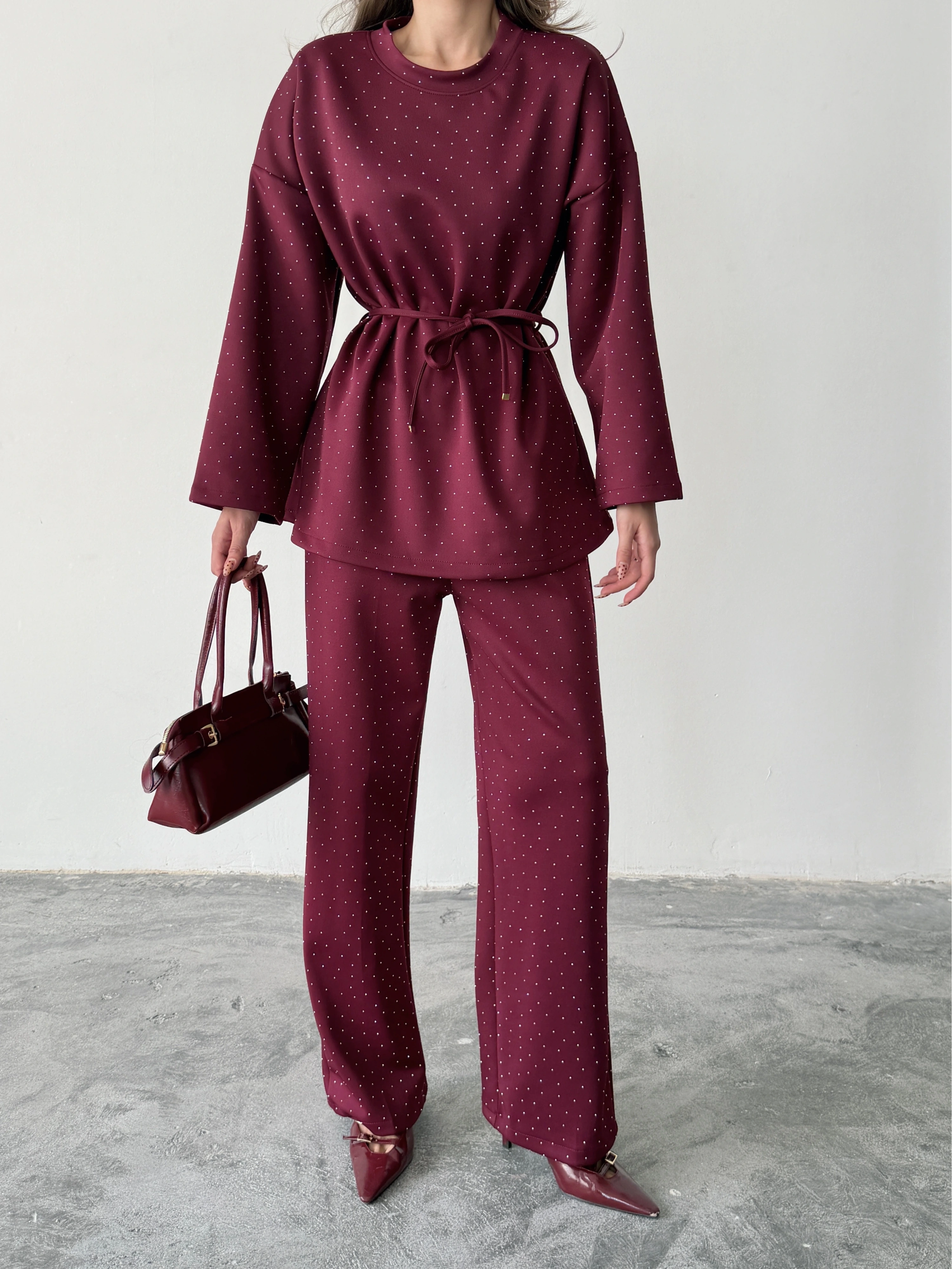 Kadın Bordo Taş İşlemeli Bel Bağlama Detaylı Bluz Pantolon Alt Üst İkili Takım